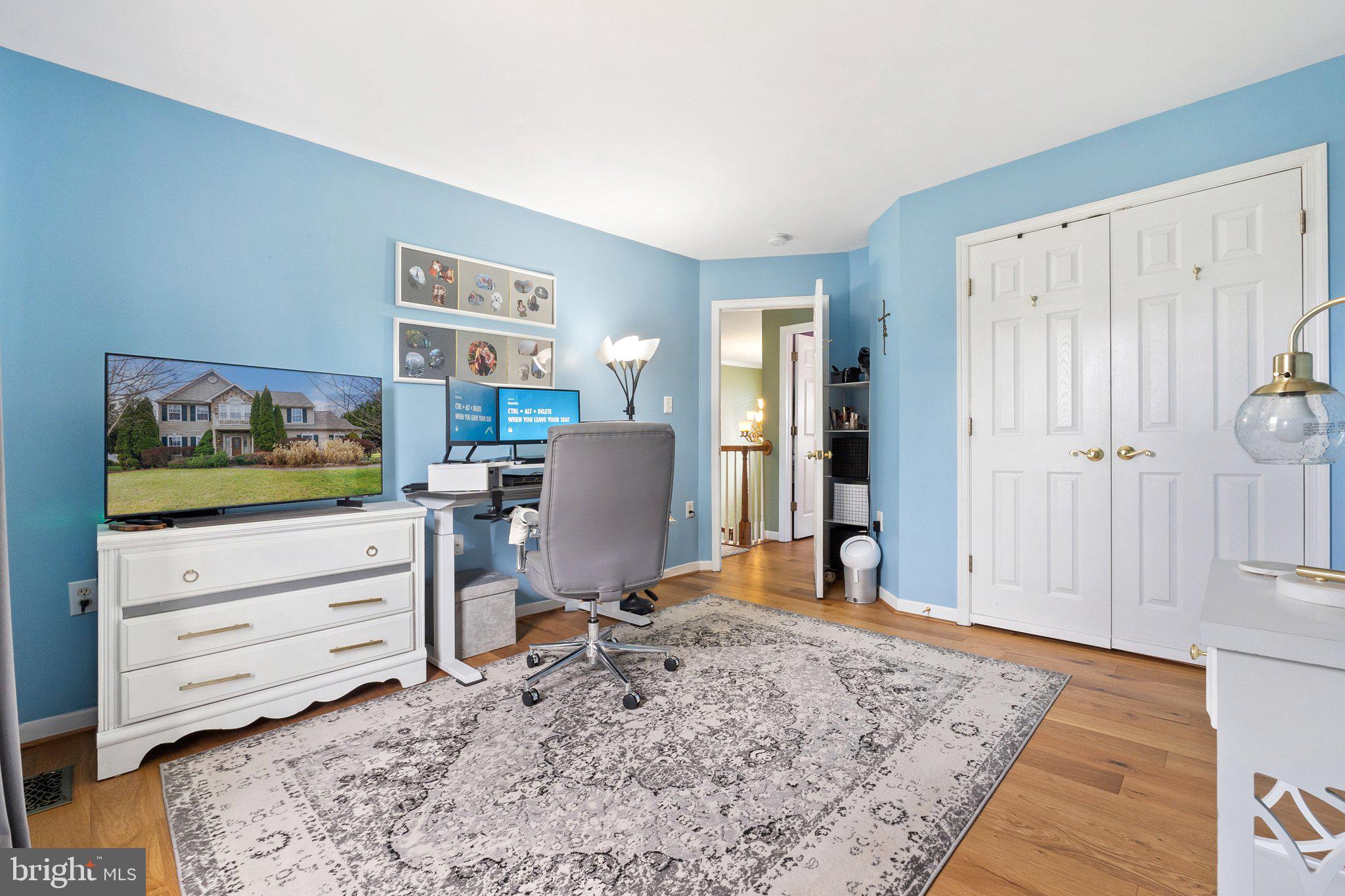 LOCUST HILL - Residential