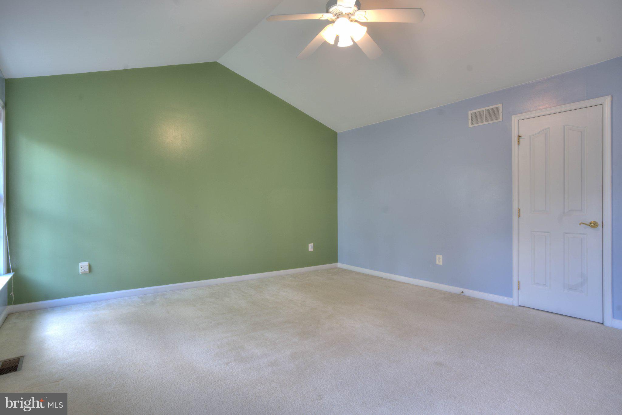 HICKORY OVERLOOK - Residential