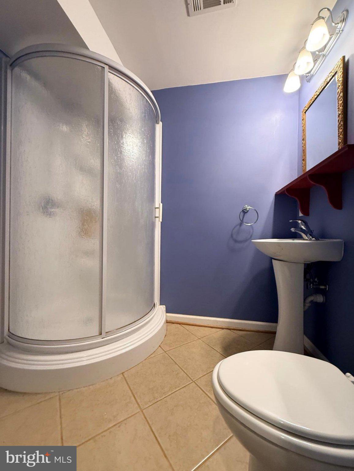 HICKORY OVERLOOK - Residential