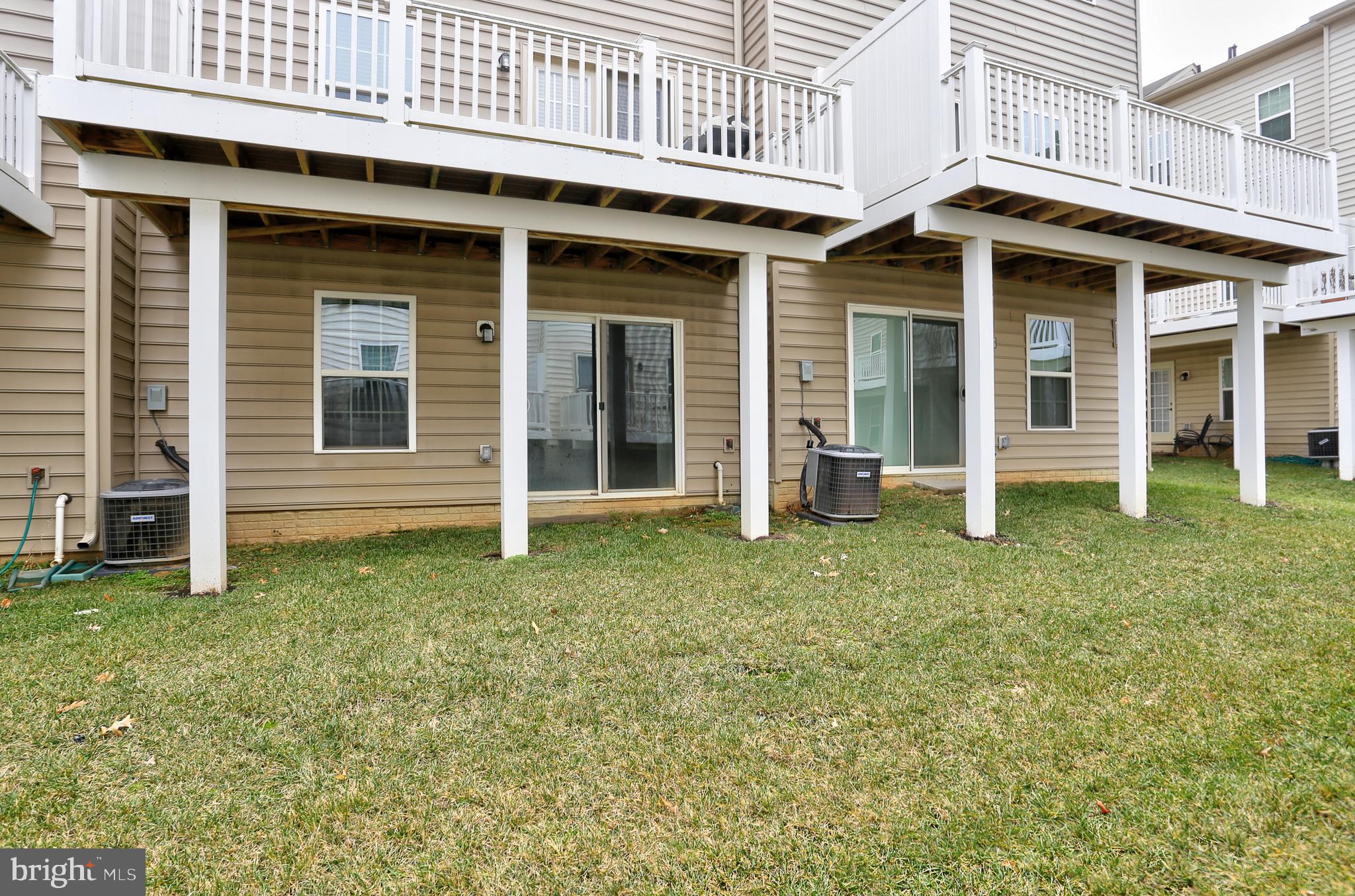 HOWARD SQUARE - Residential Lease