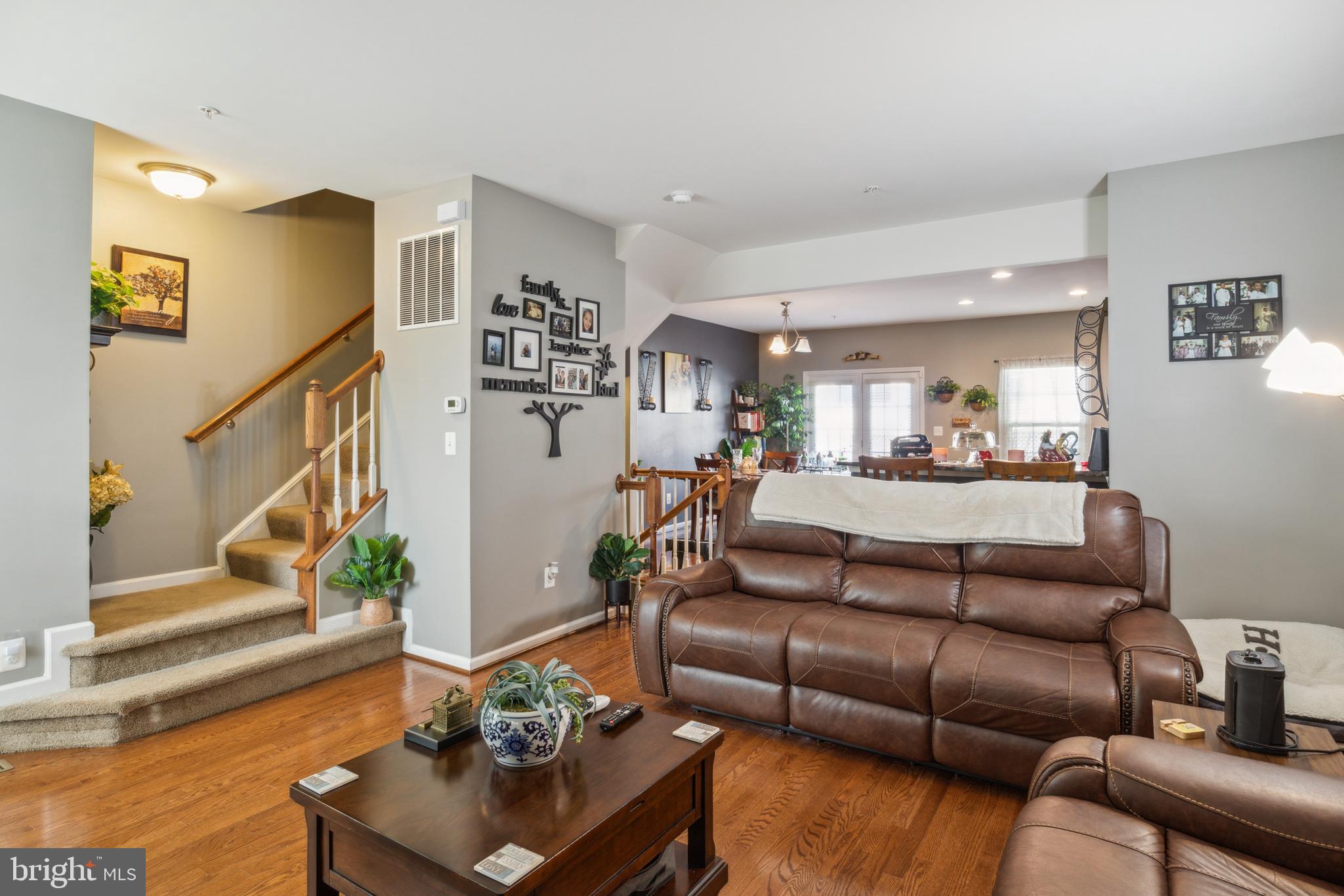 HOWARD SQUARE - Residential Lease