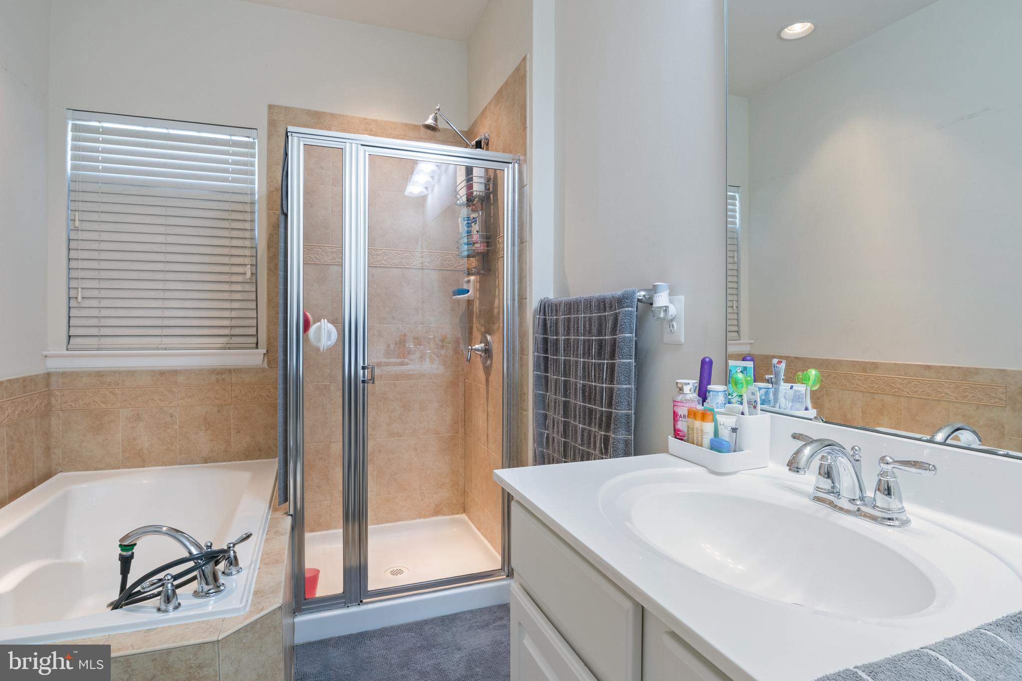 HOWARD SQUARE - Residential Lease