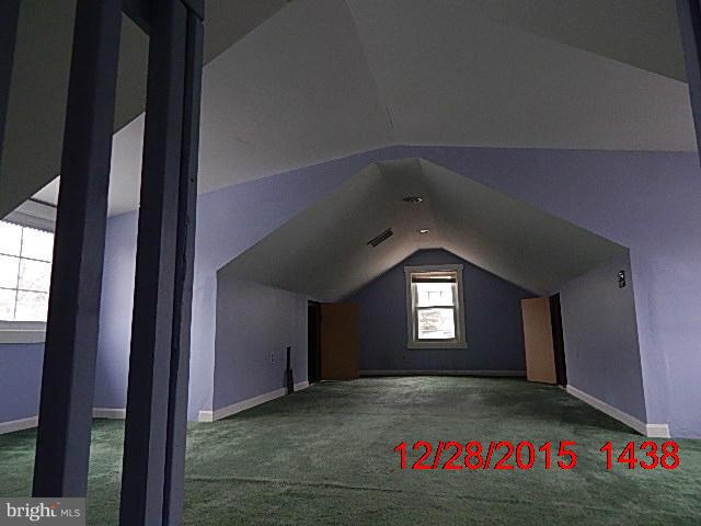 MT RAINIER- ROGERS 1ST A - Residential