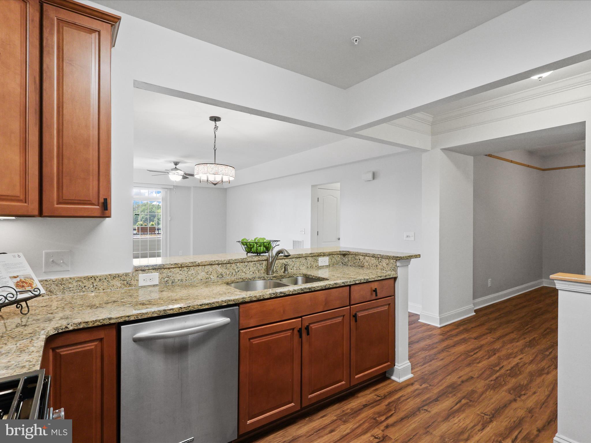 9204 CHARLESTON DRIVE 404