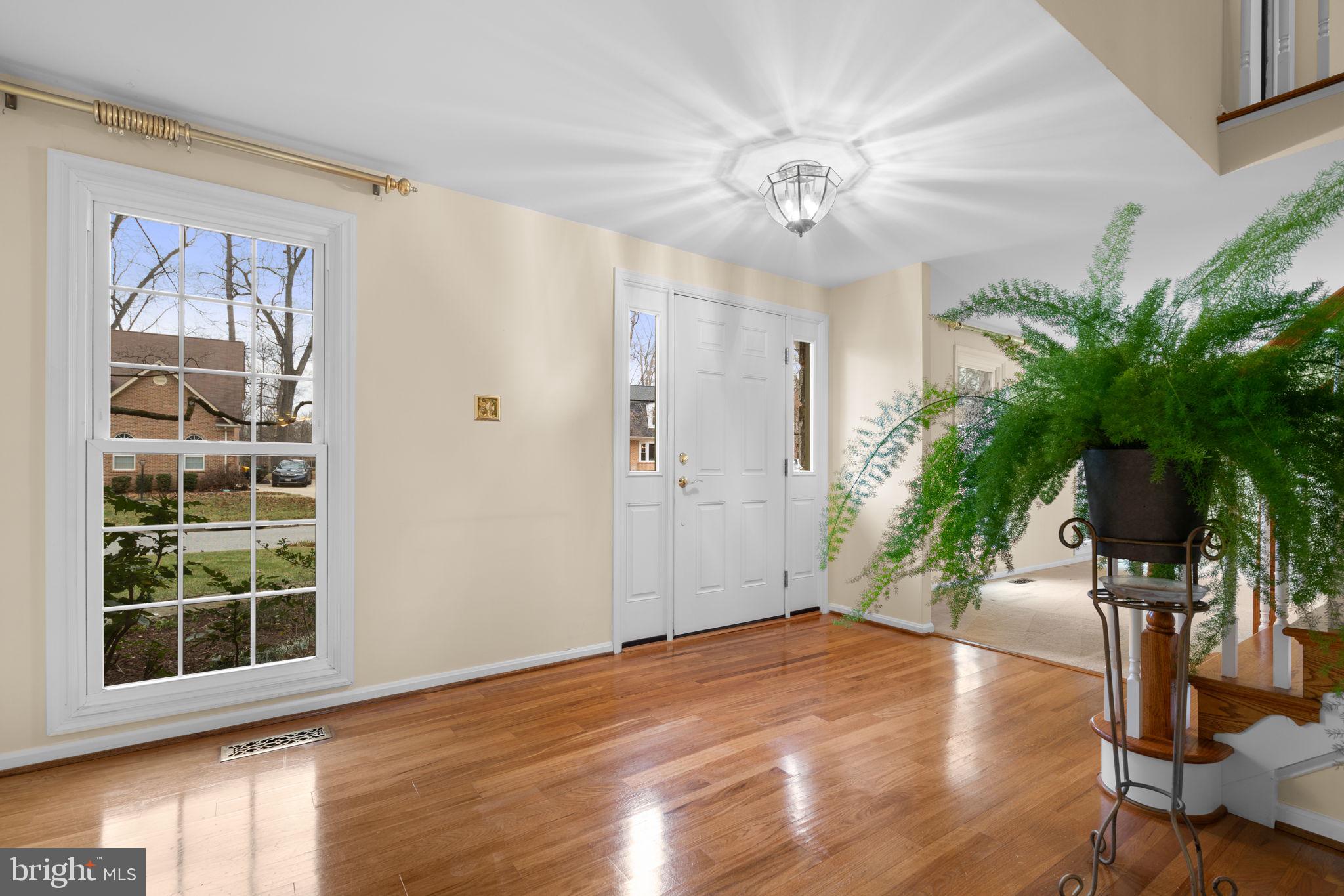 706 LOCH NESS CIRCLE