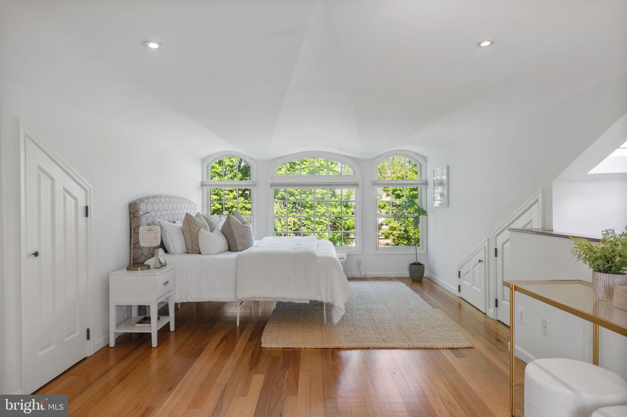 YATES GARDENS - Residential