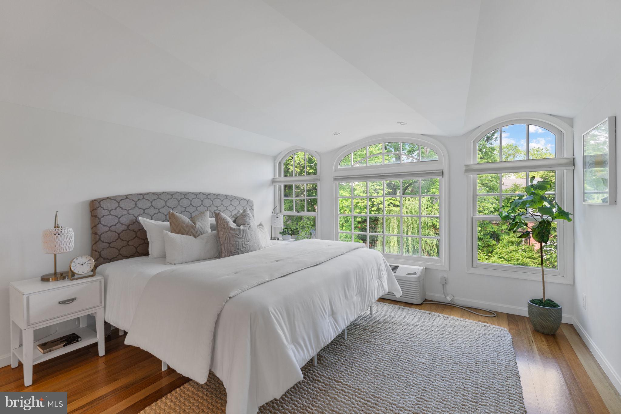 YATES GARDENS - Residential