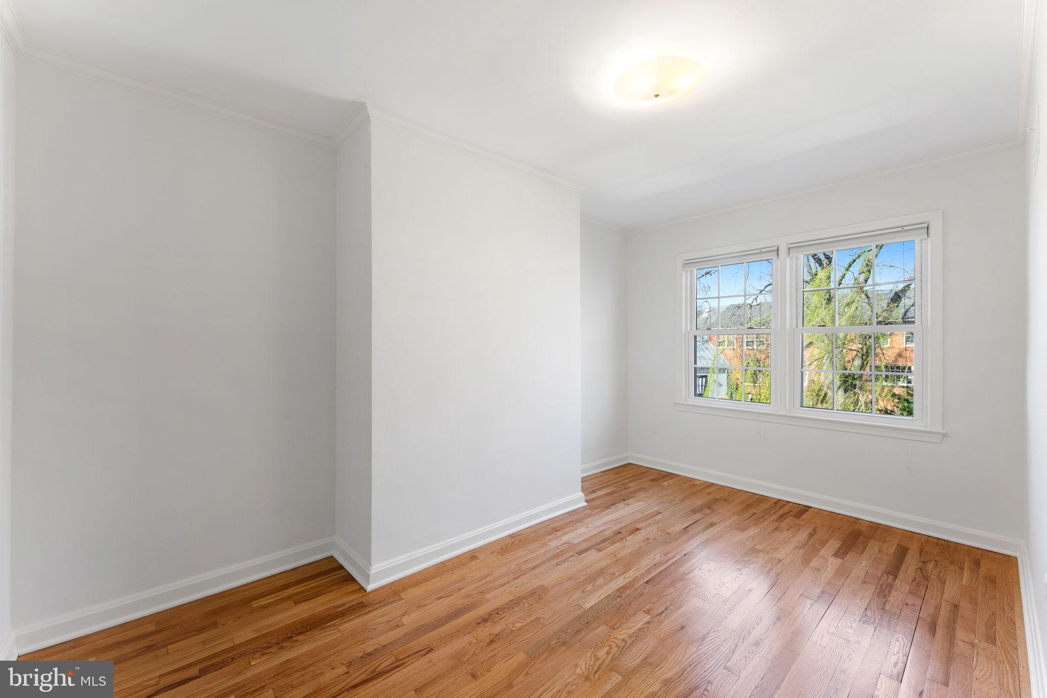 YATES GARDENS - Residential