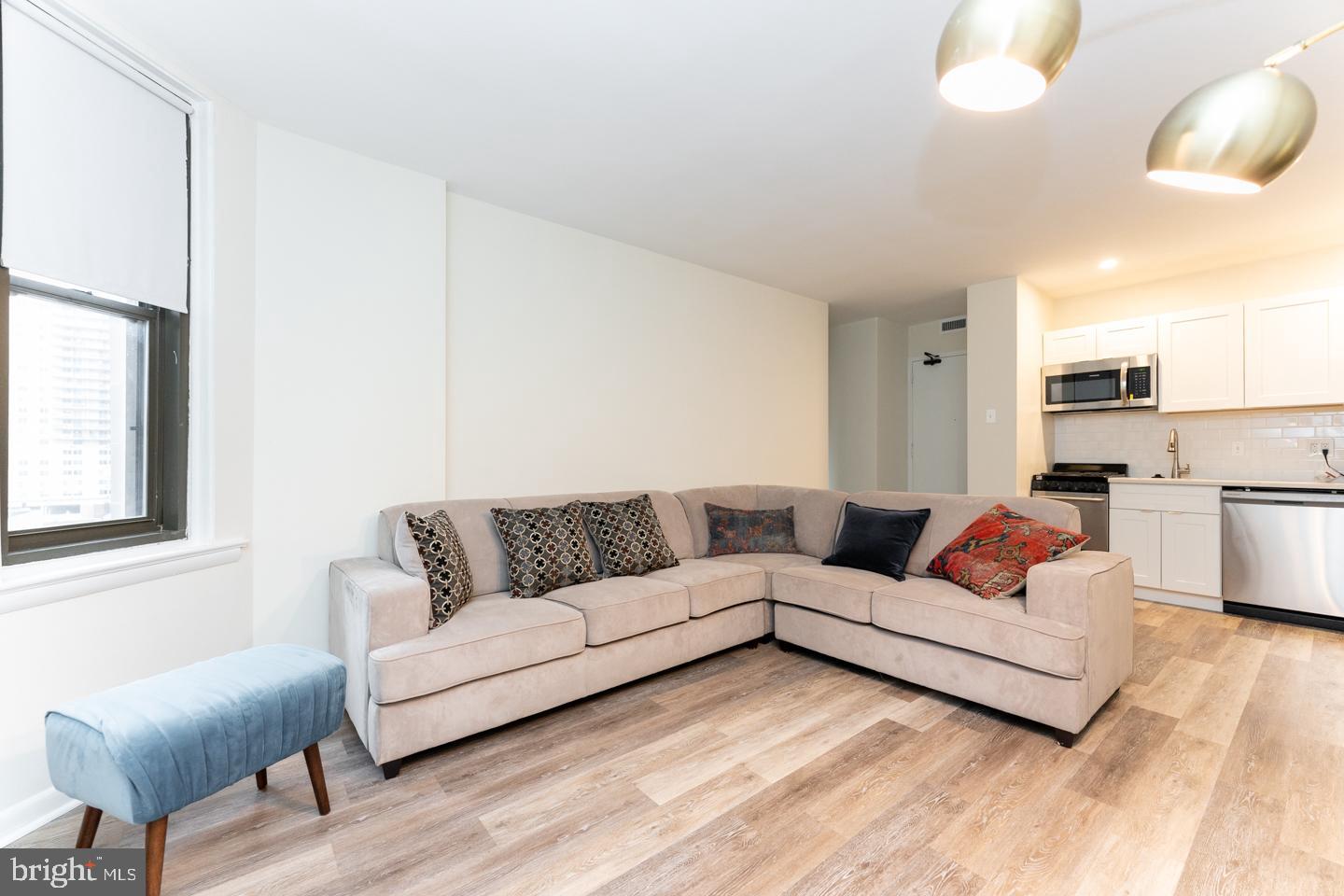 135 S 19TH STREET 707