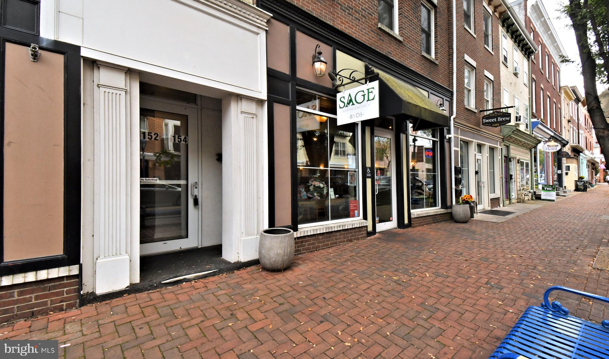 RENAISSANCE PLACE W - Residential Lease