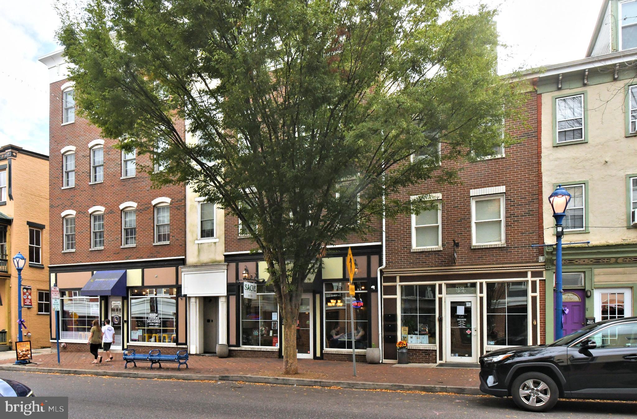 RENAISSANCE PLACE W - Residential Lease