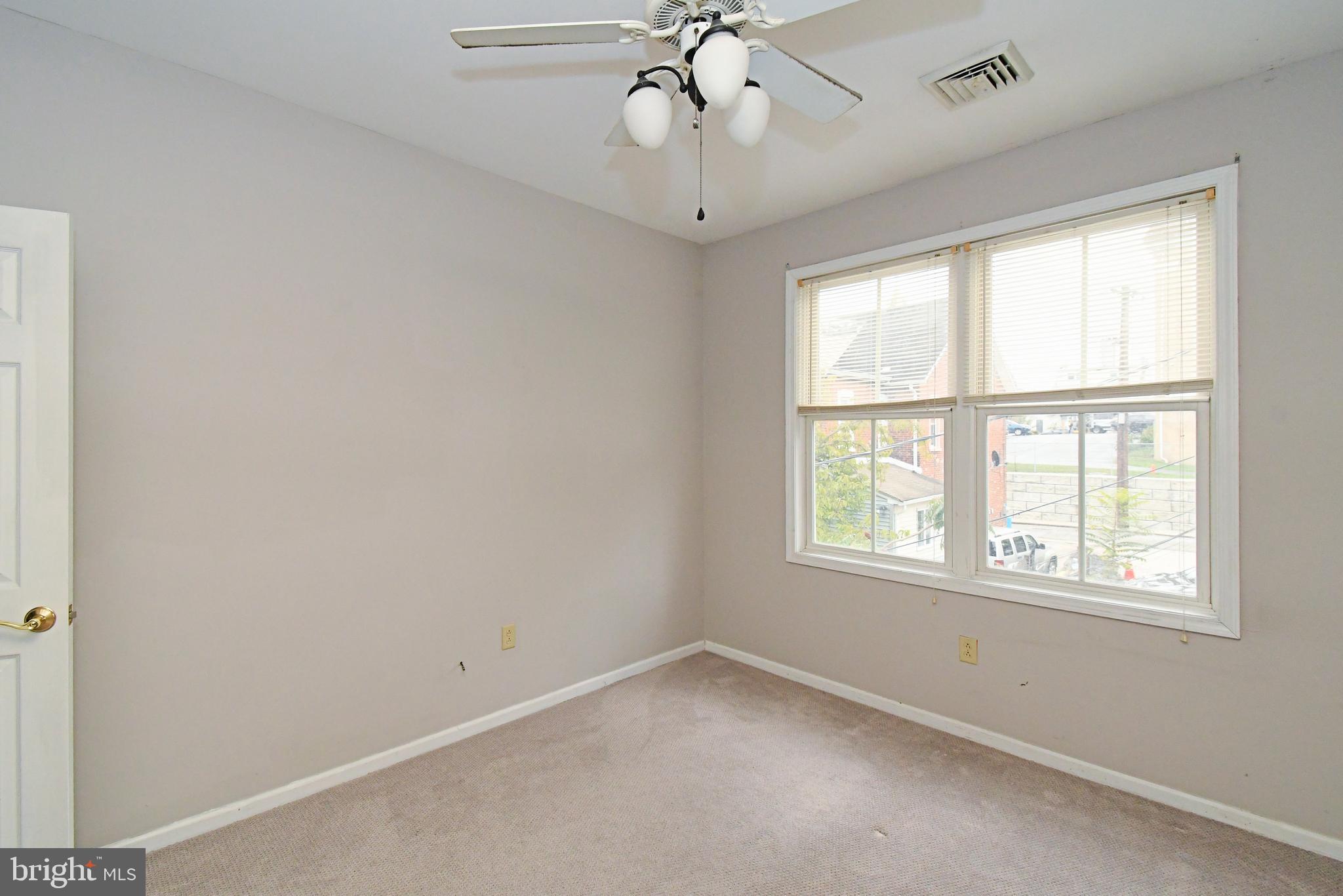 RENAISSANCE PLACE W - Residential Lease