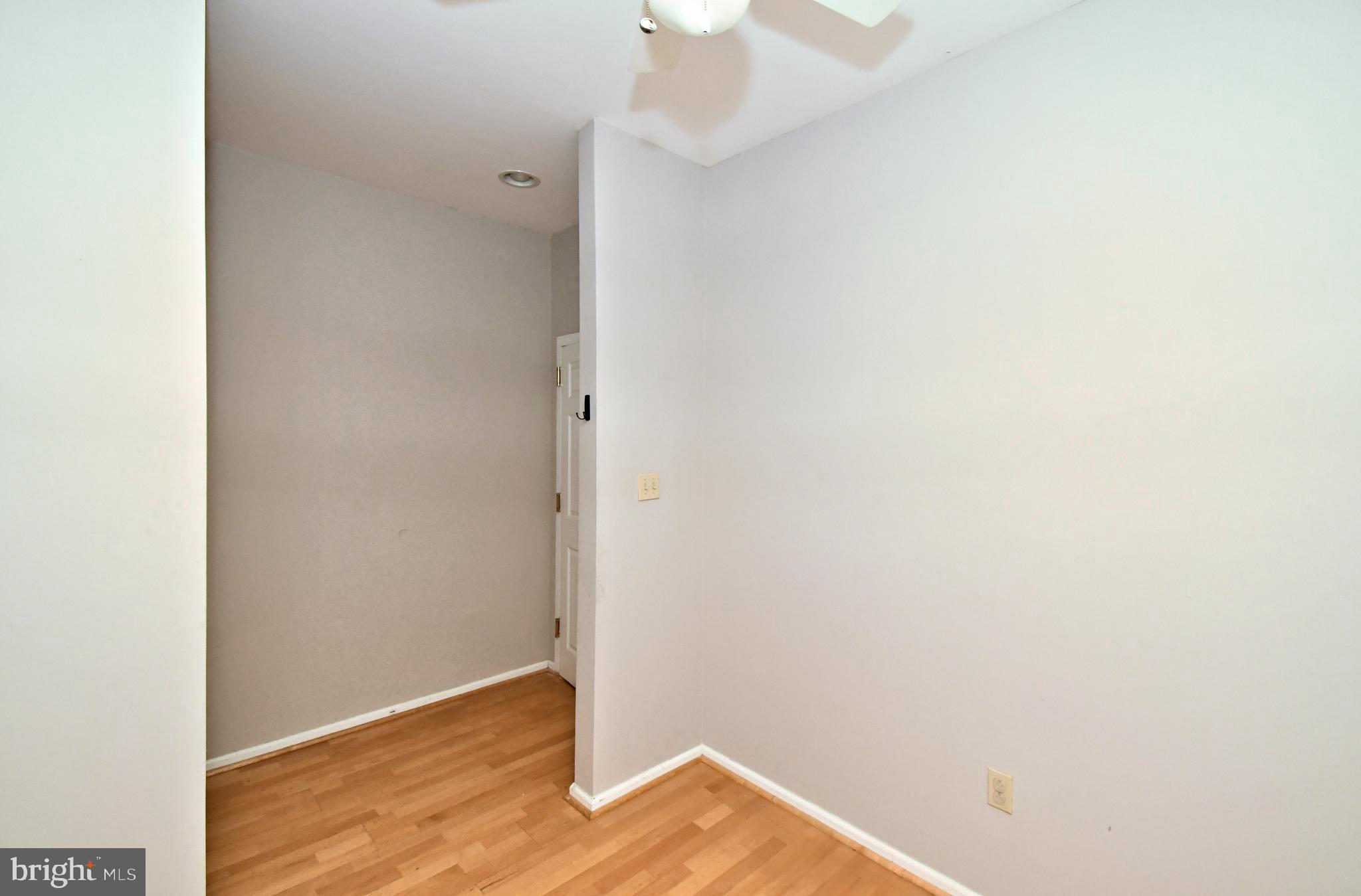 RENAISSANCE PLACE W - Residential Lease