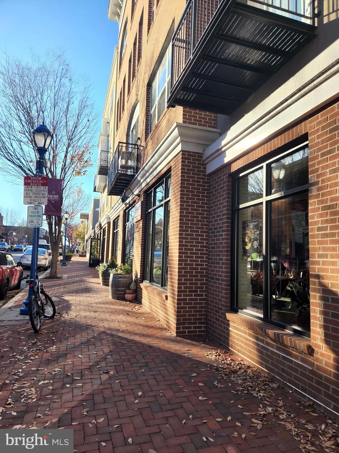 RENAISSANCE PLACE W - Residential Lease