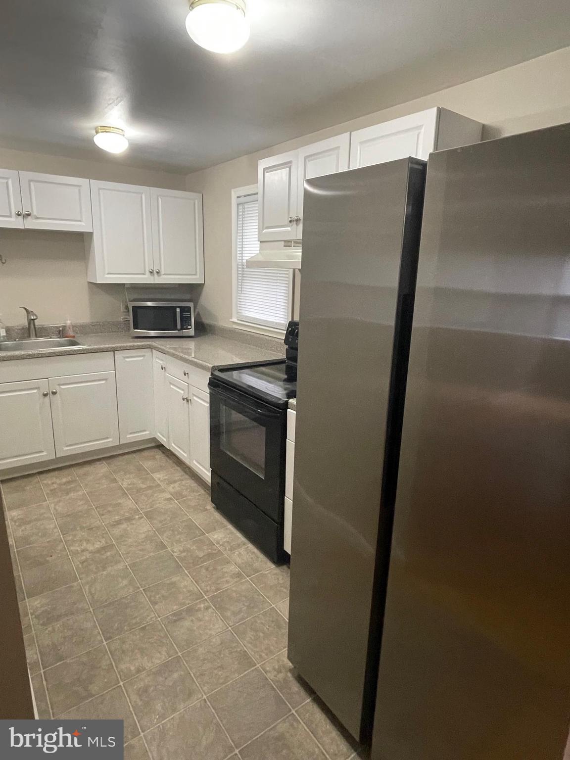 HIGH RIDGE ACRES - Residential Lease