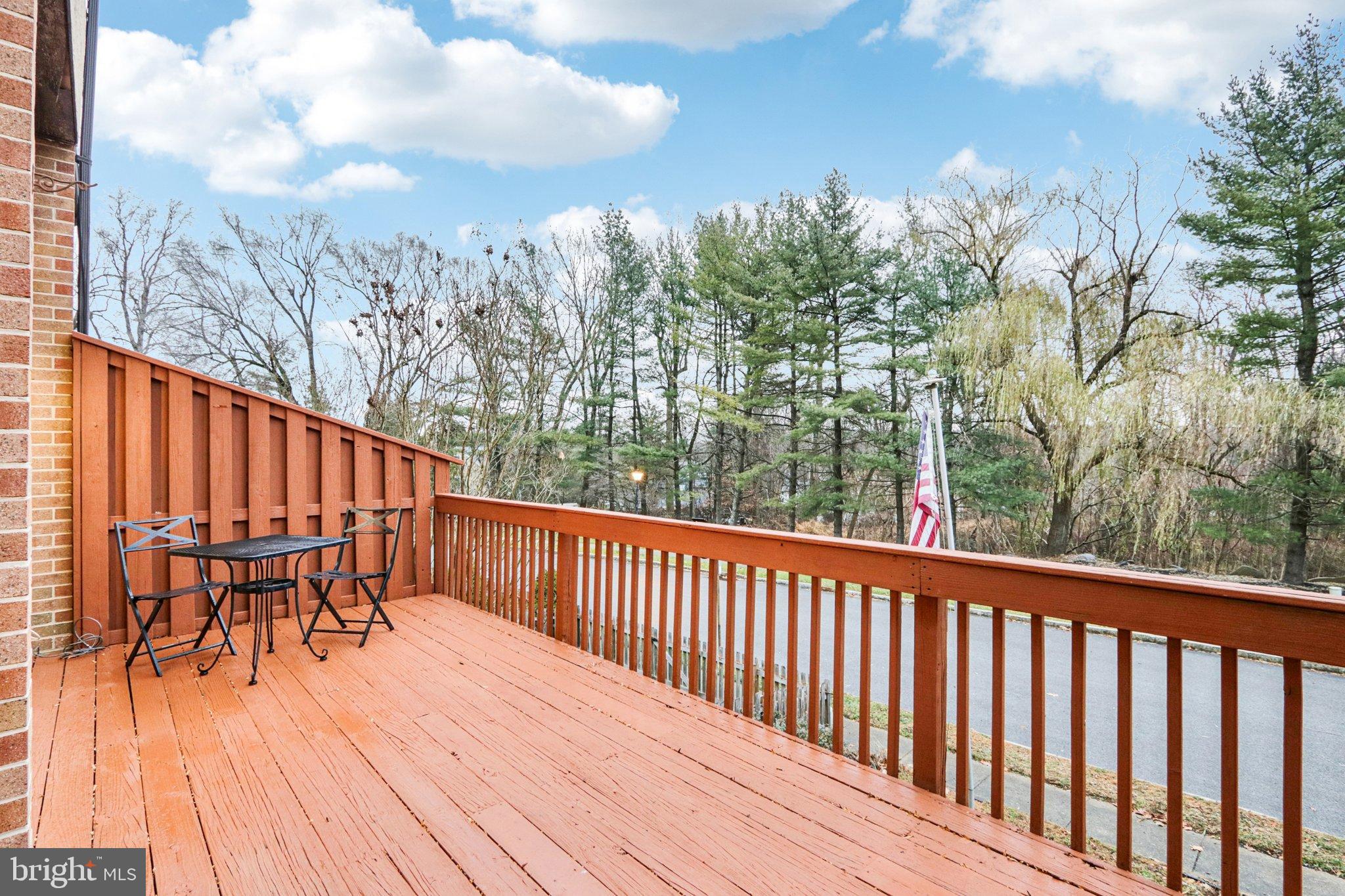 DEVON SQUARE - Residential