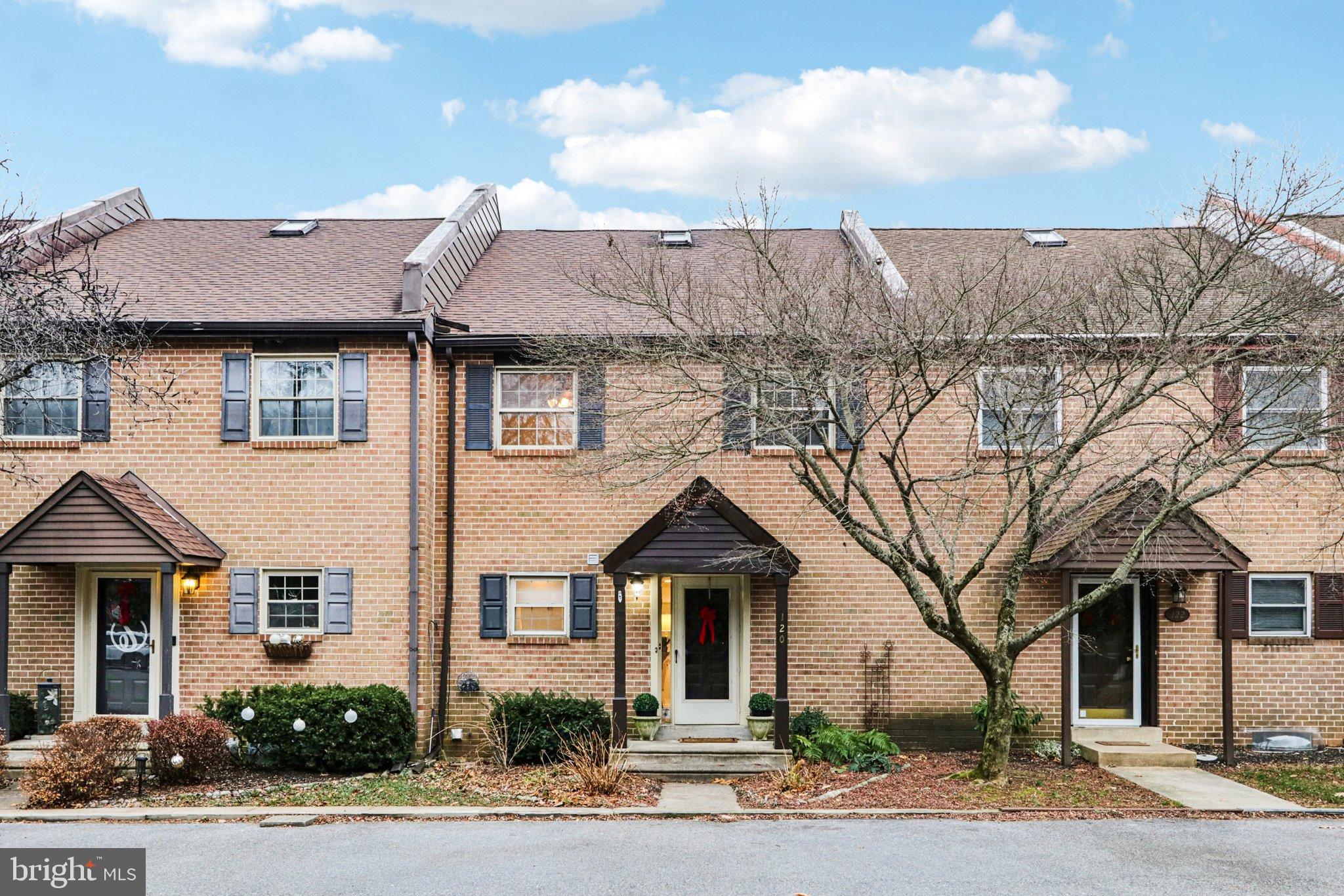 DEVON SQUARE - Residential