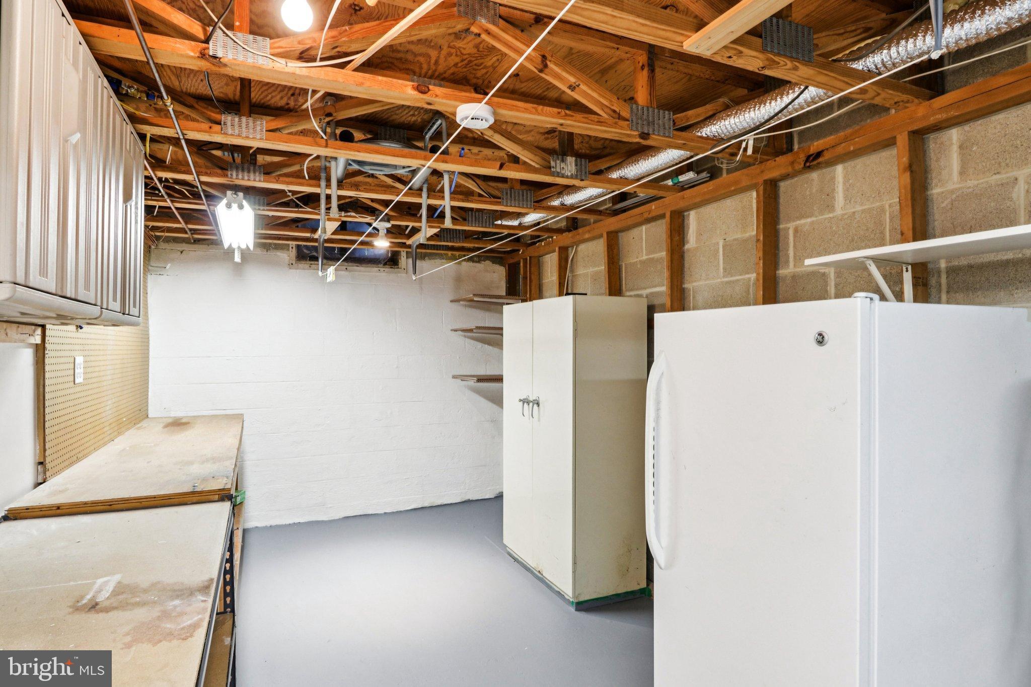 DEVON SQUARE - Residential