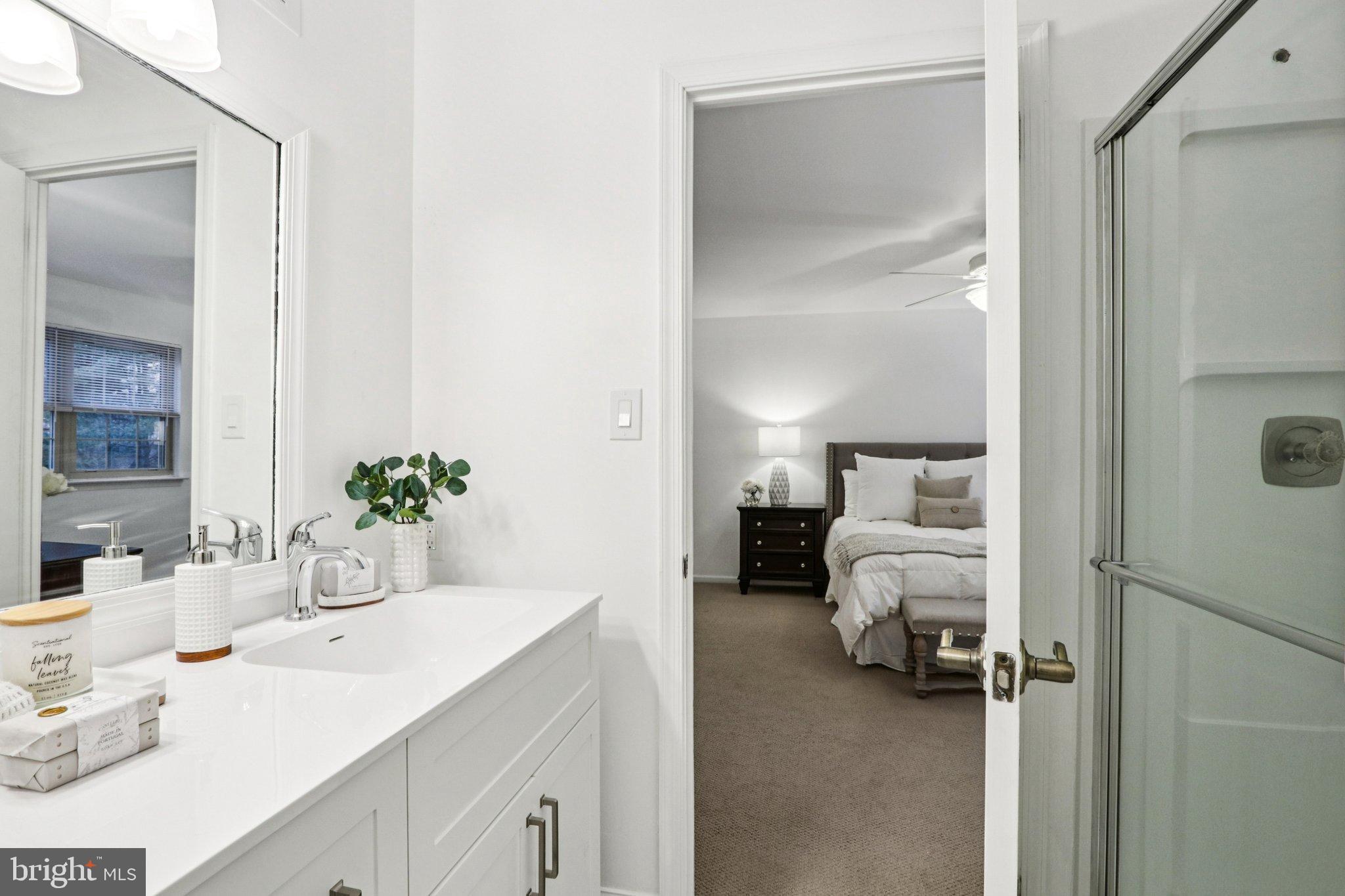 DEVON SQUARE - Residential