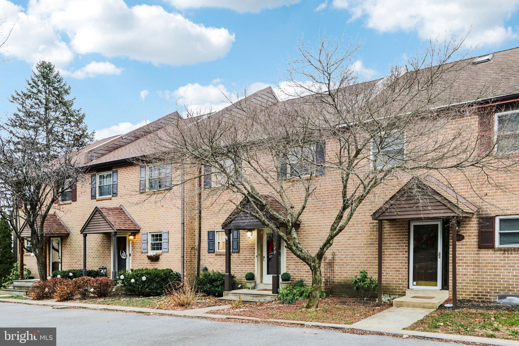 DEVON SQUARE - Residential