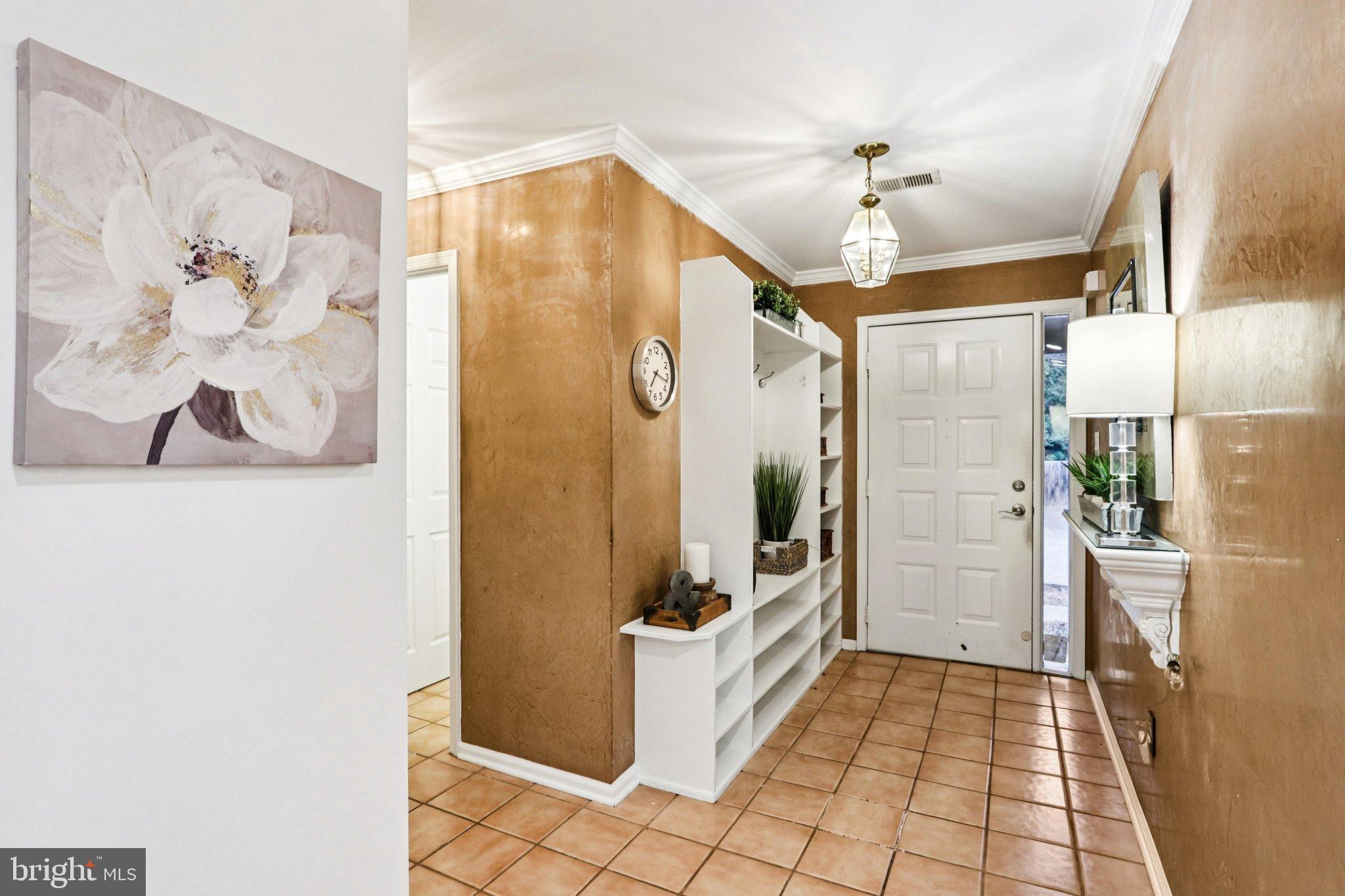 DEVON SQUARE - Residential