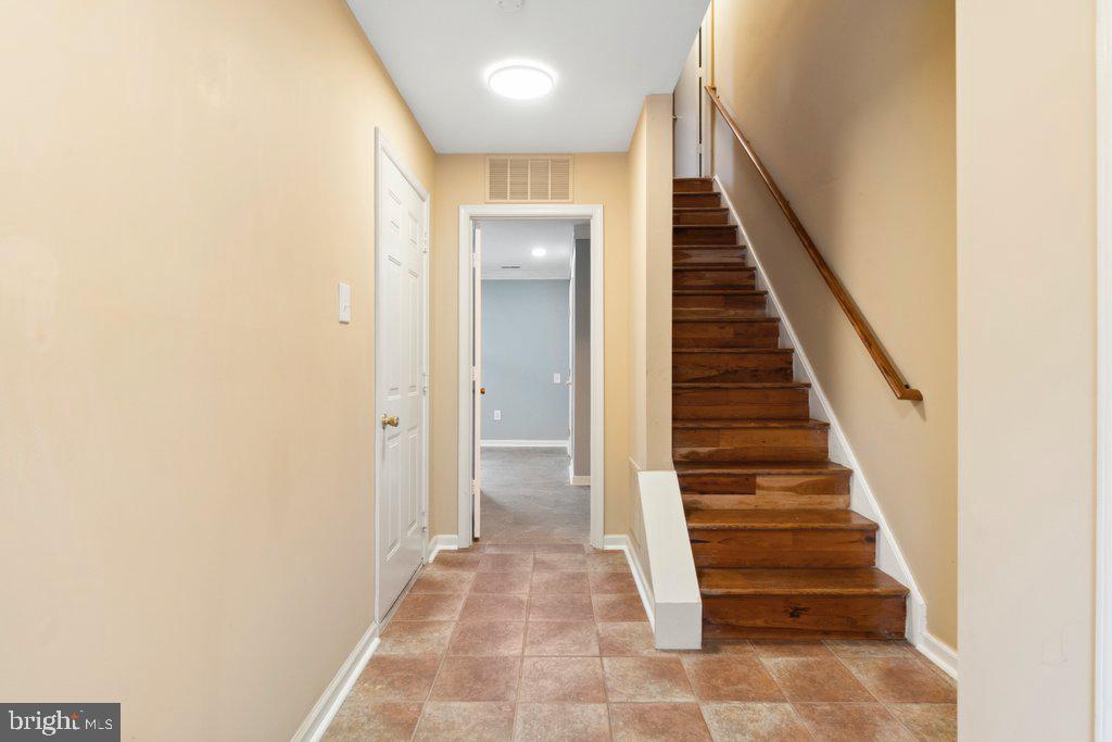 2454 EPSTEIN COURT