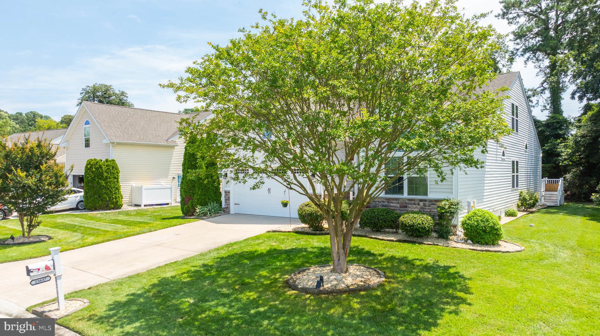23687 HERRING REACH COURT