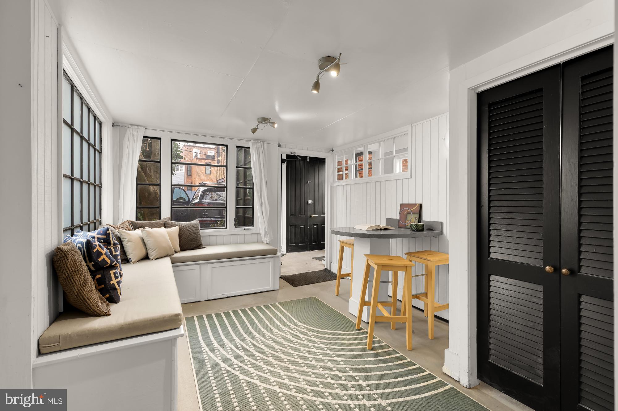 LEDROIT PARK - Residential Income