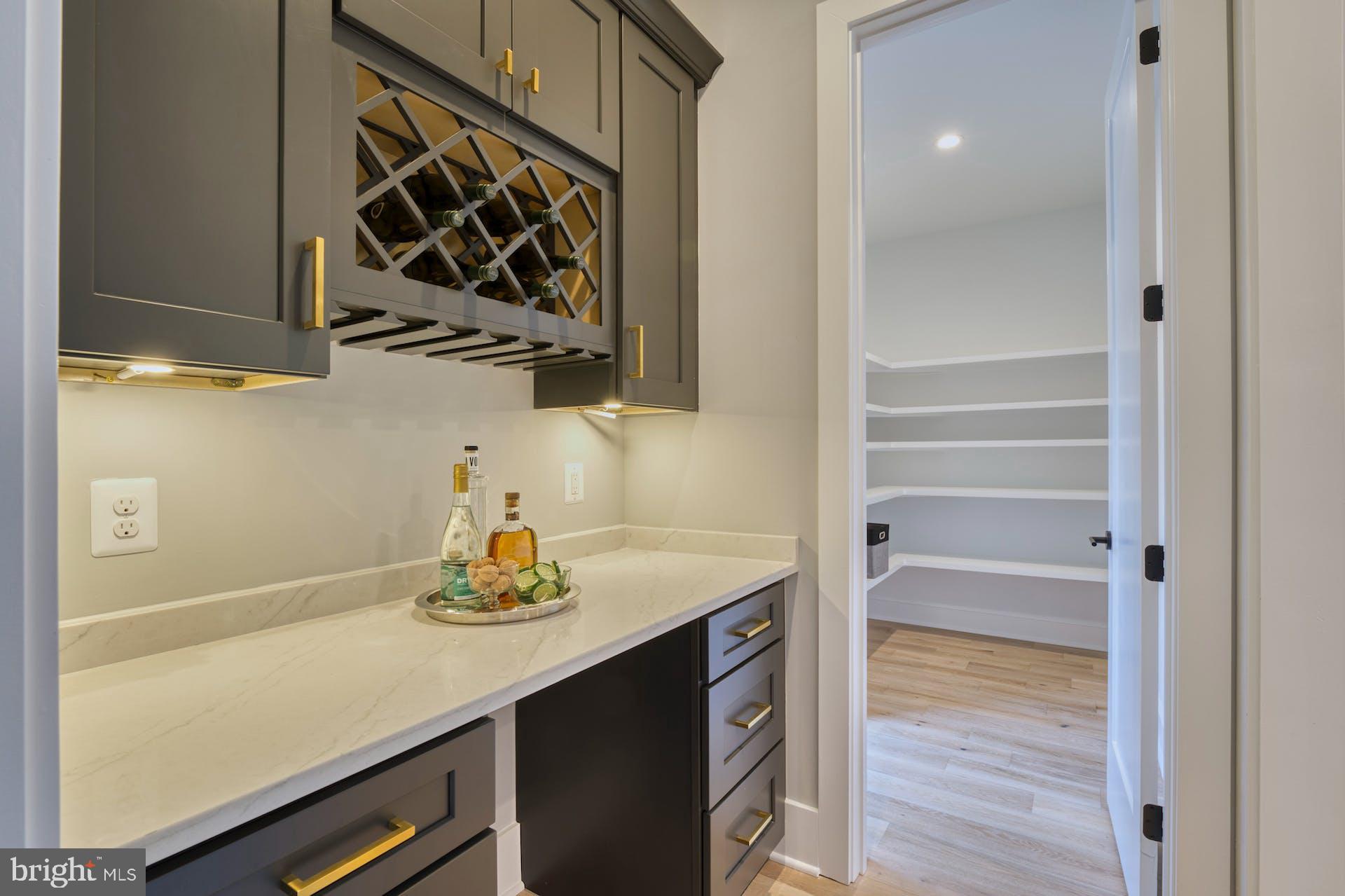 MINOR HILL - Residential