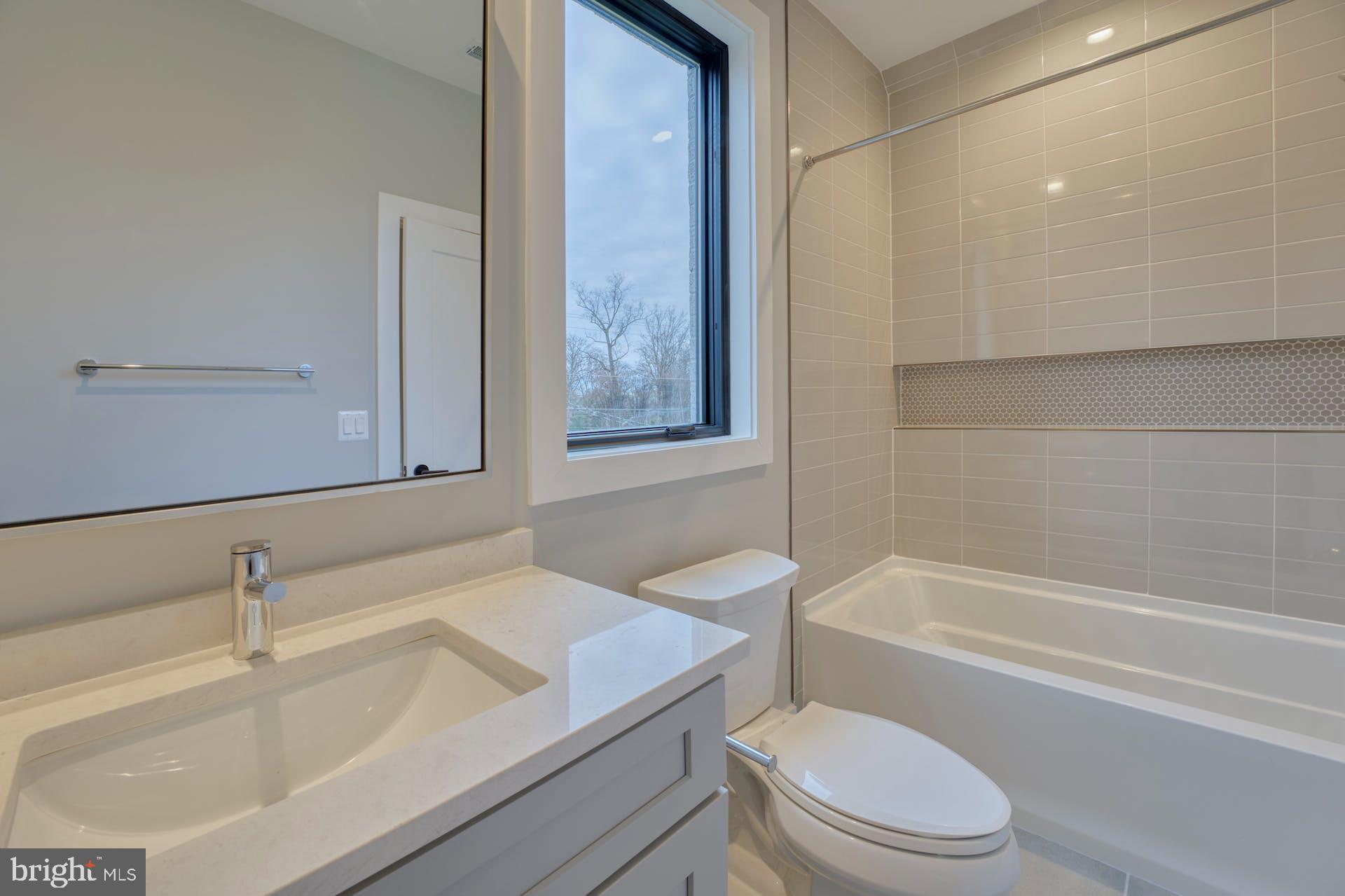 MINOR HILL - Residential