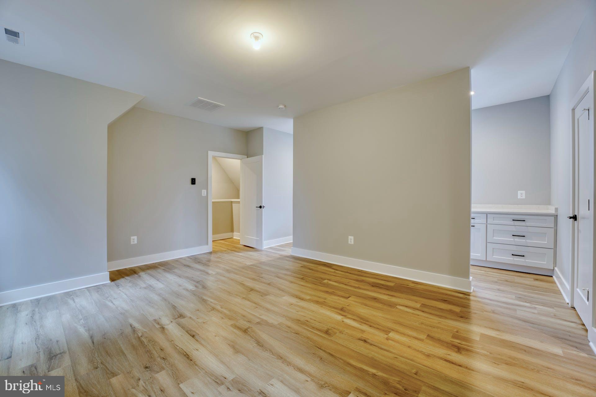 MINOR HILL - Residential