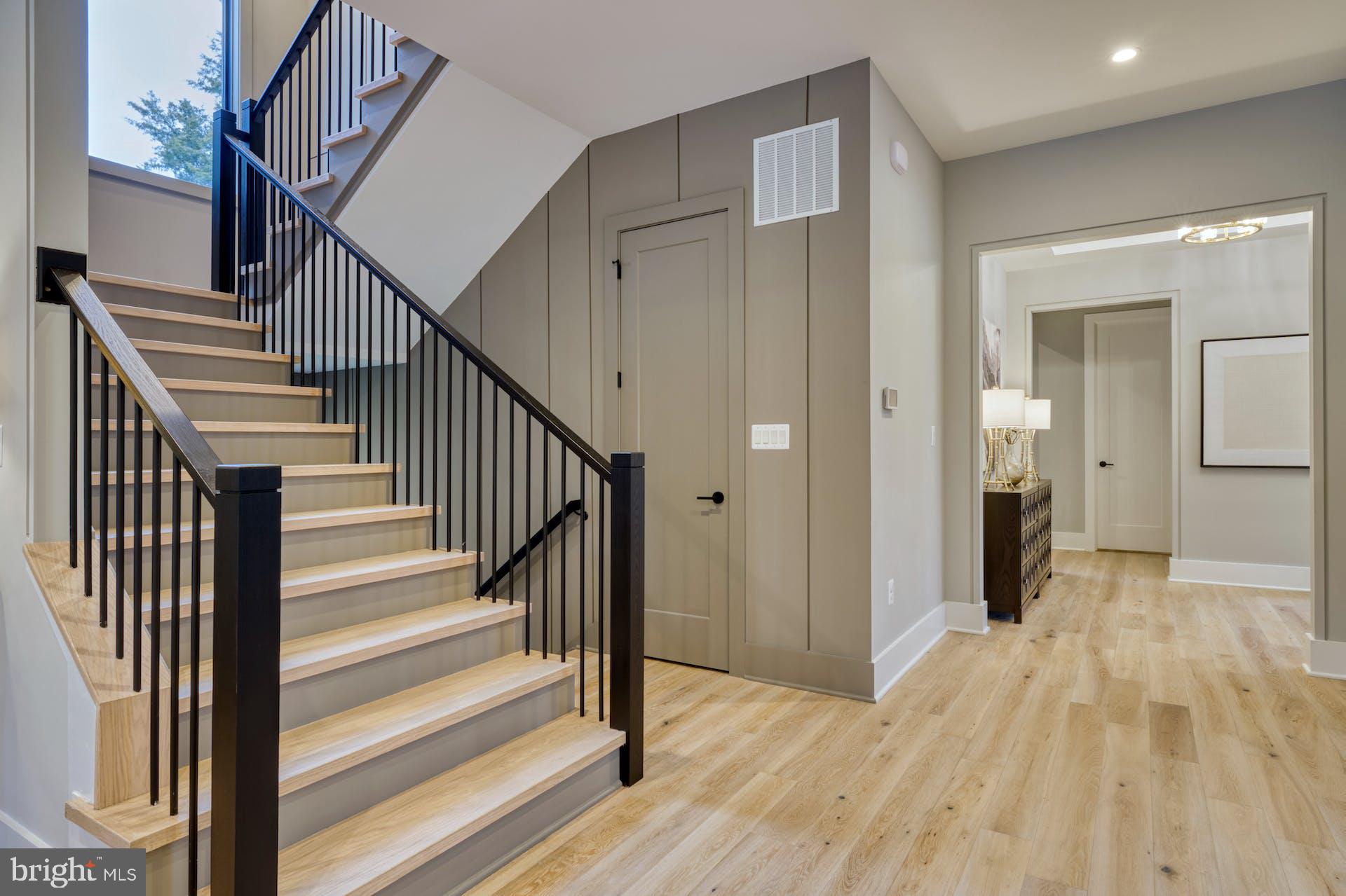 MINOR HILL - Residential