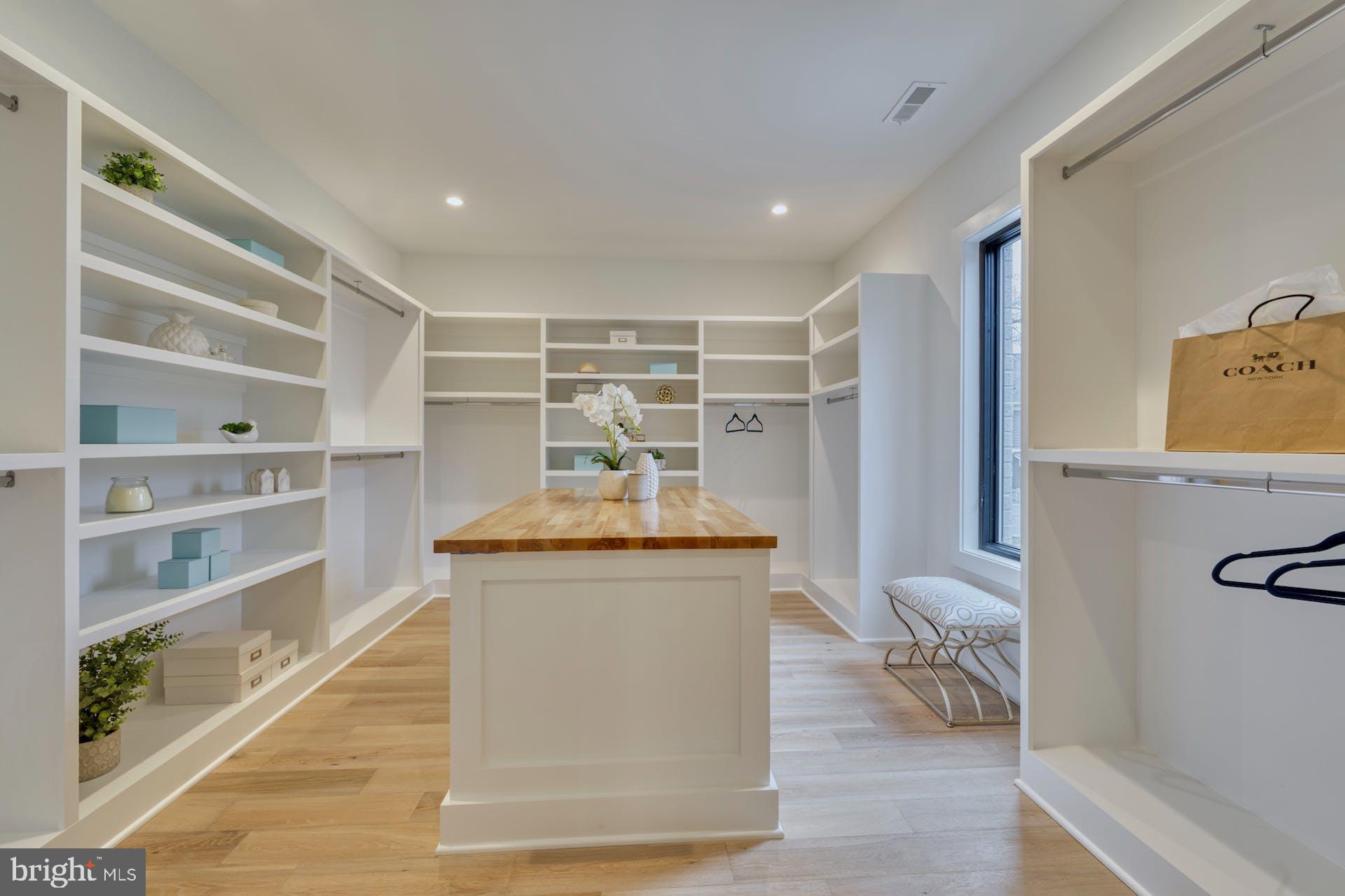 MINOR HILL - Residential