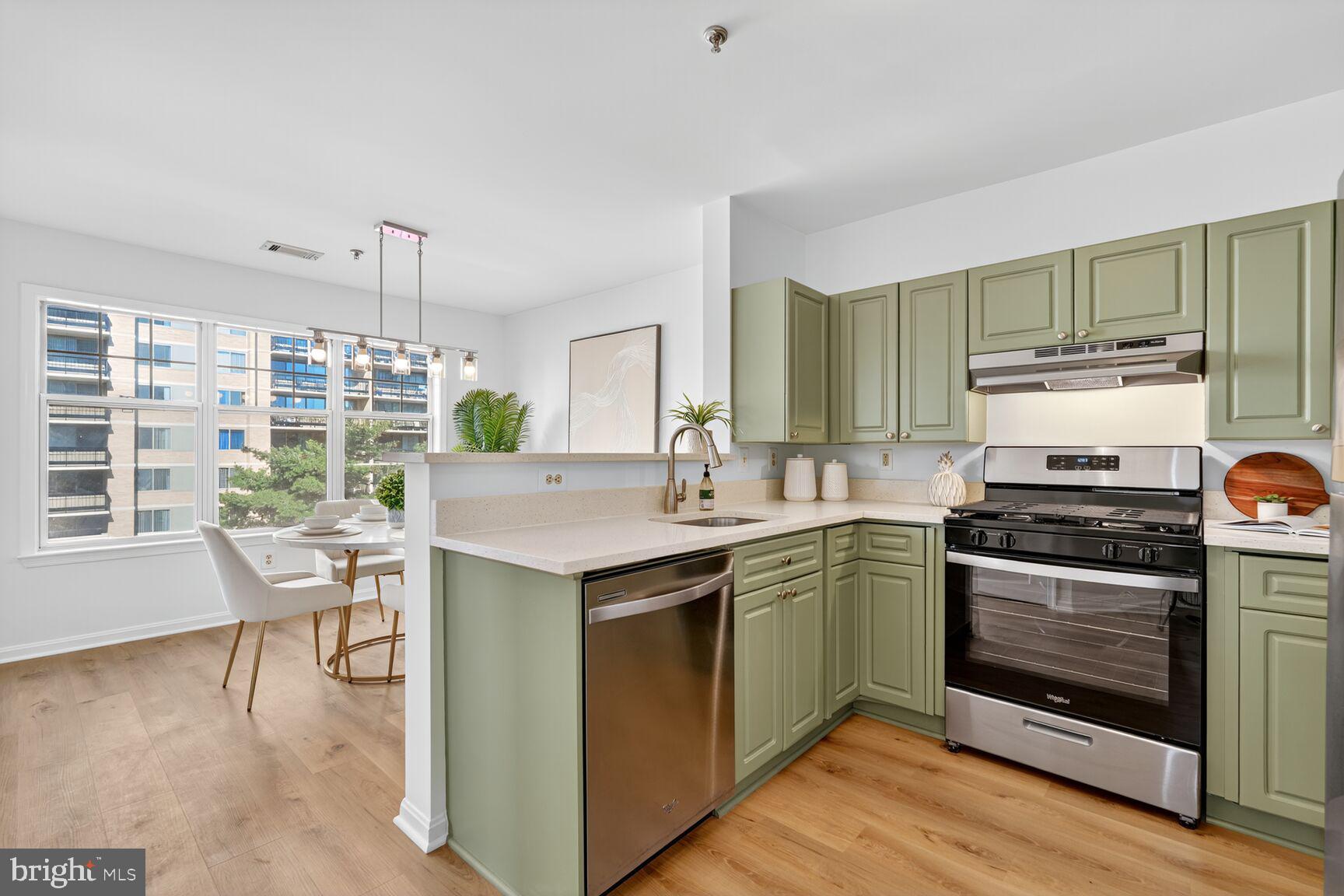 5575 SEMINARY ROAD 312