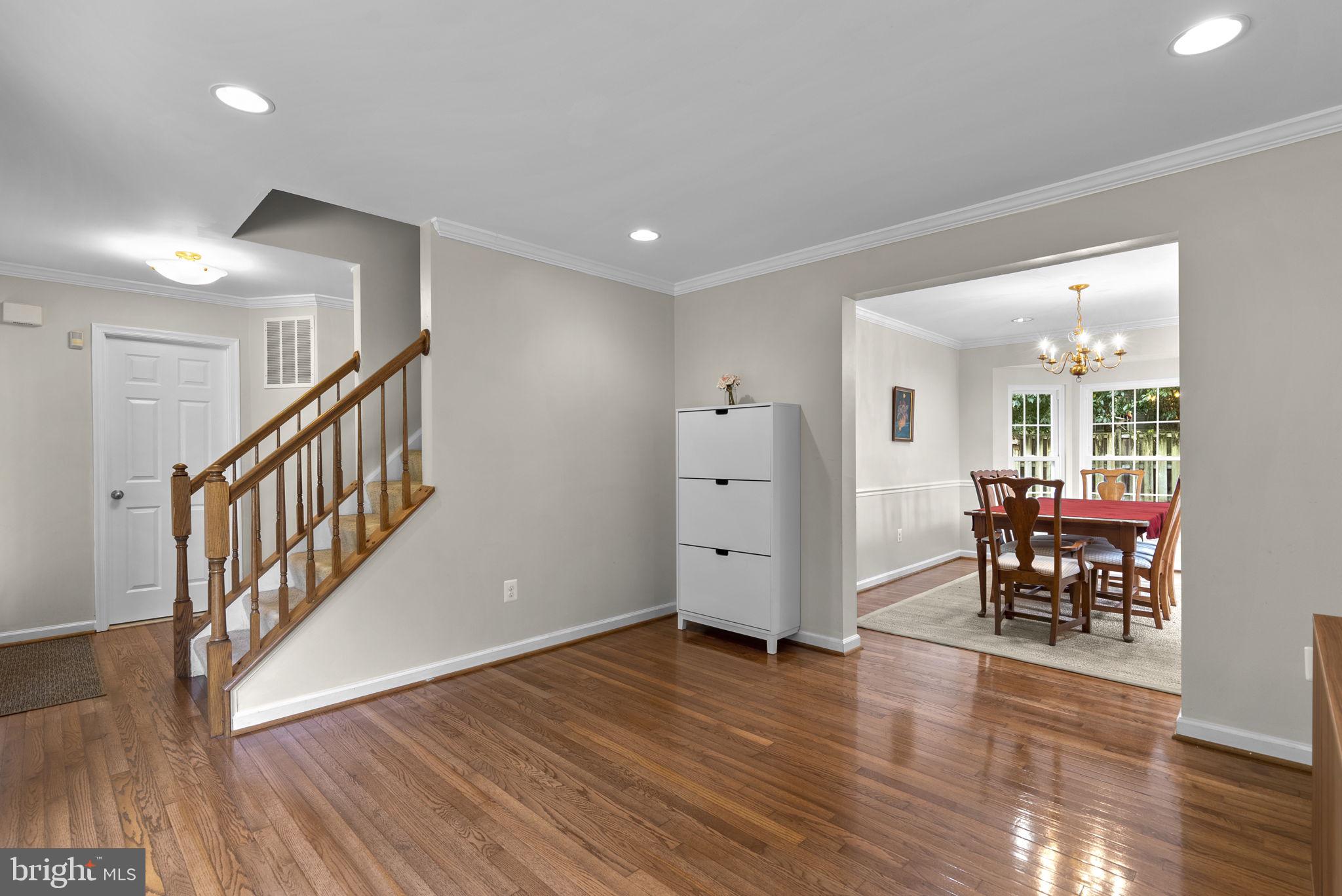 2704 LINDENWOOD DRIVE