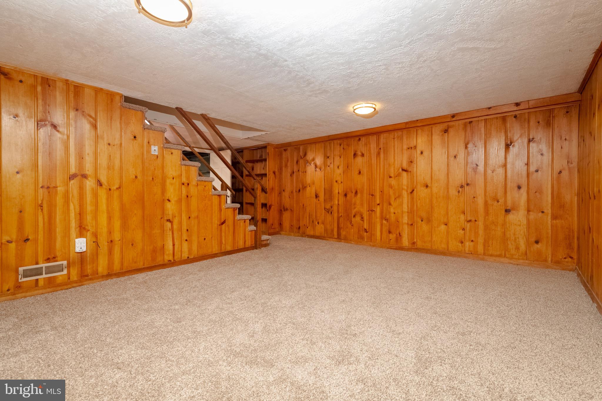 EASTCREST - Residential