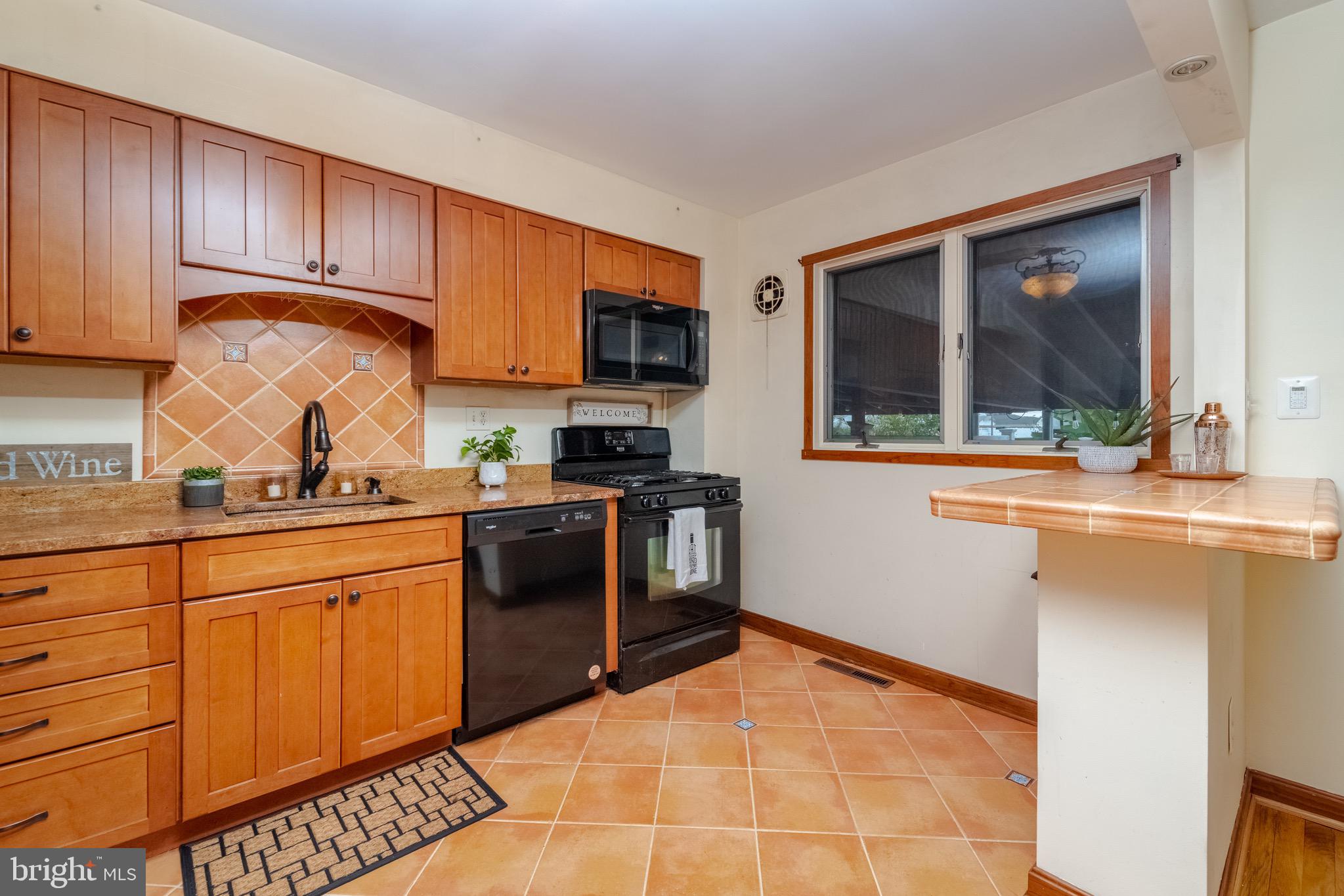 EASTCREST - Residential