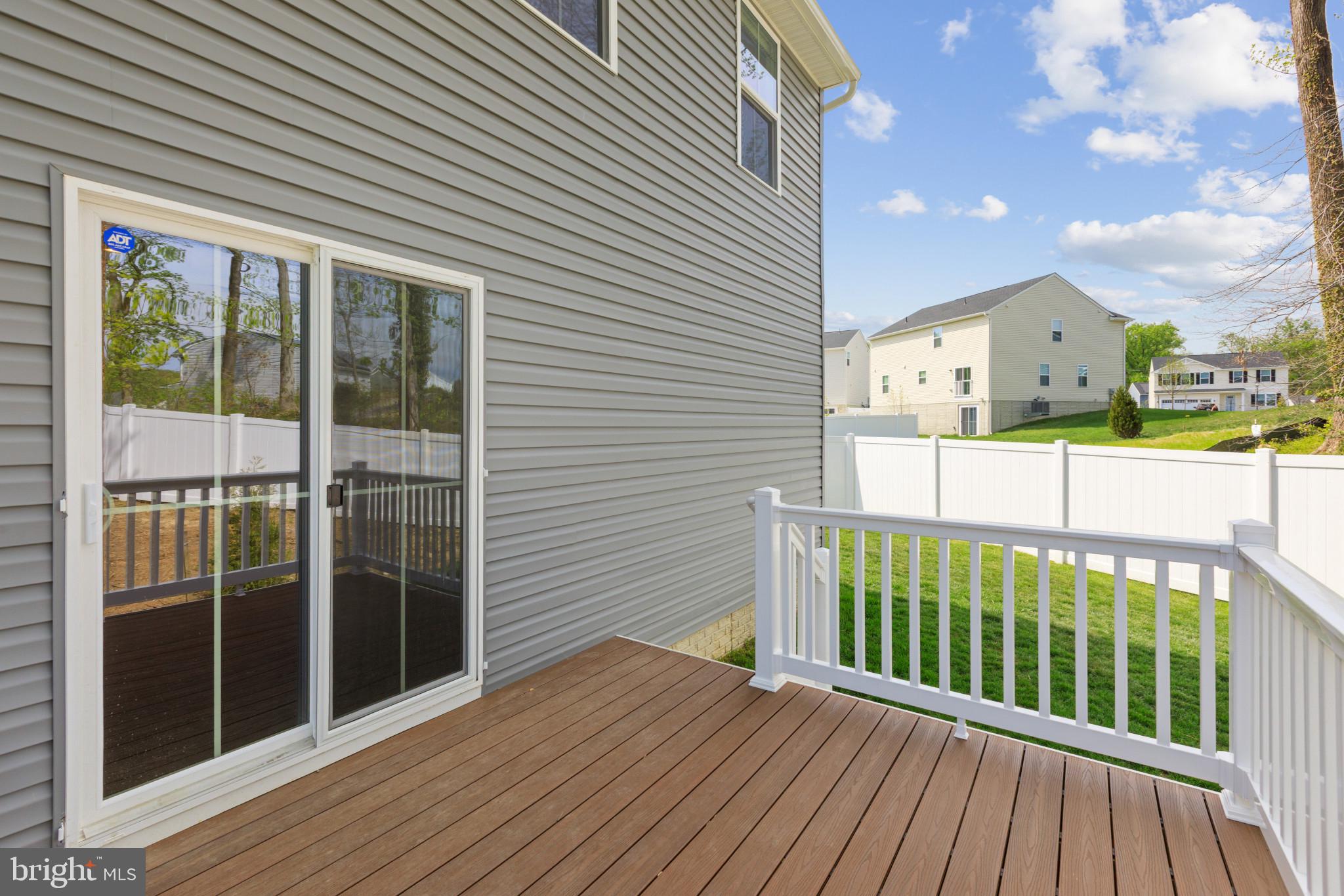 BROOKE - Residential