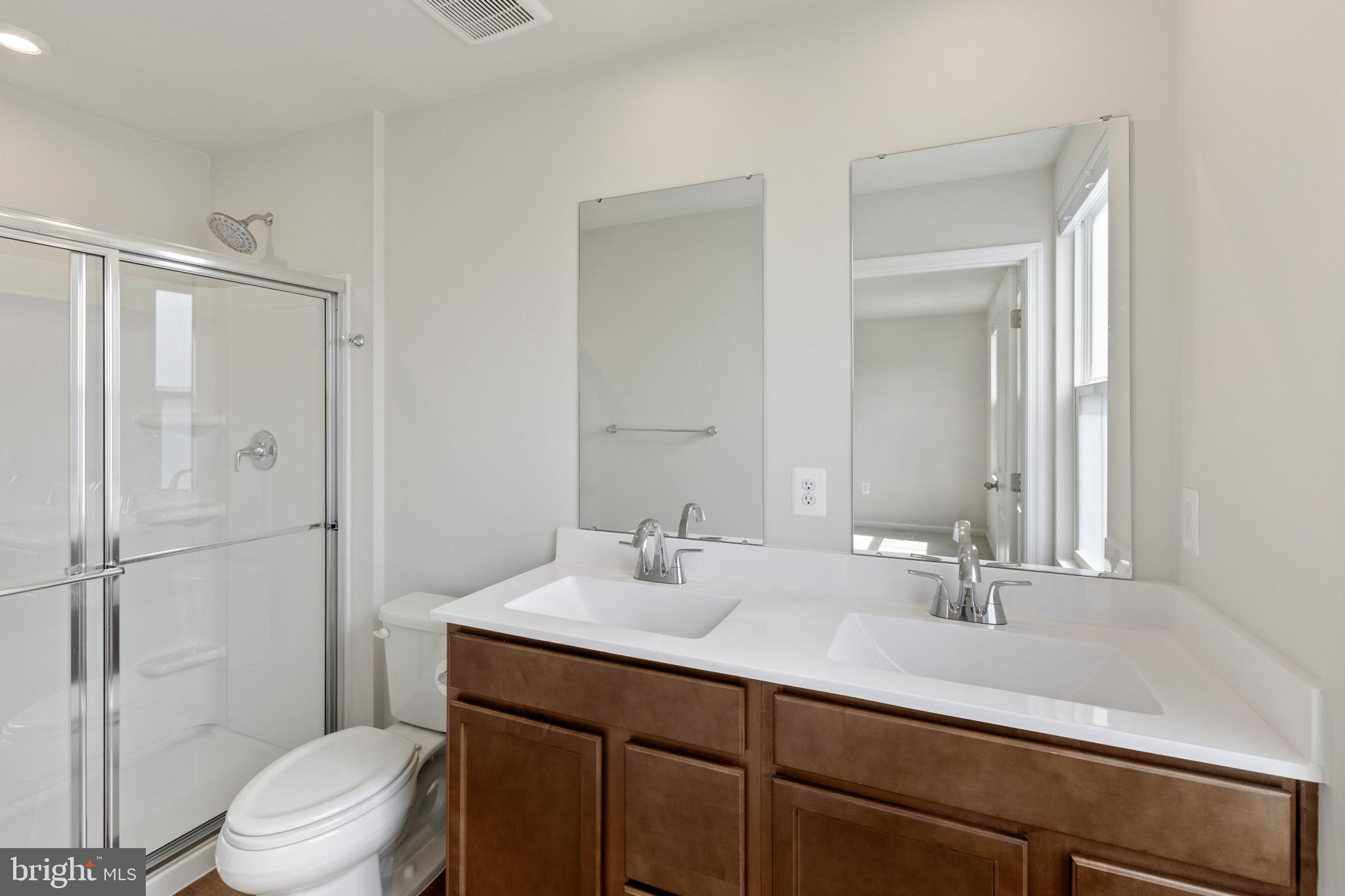 BROOKE - Residential