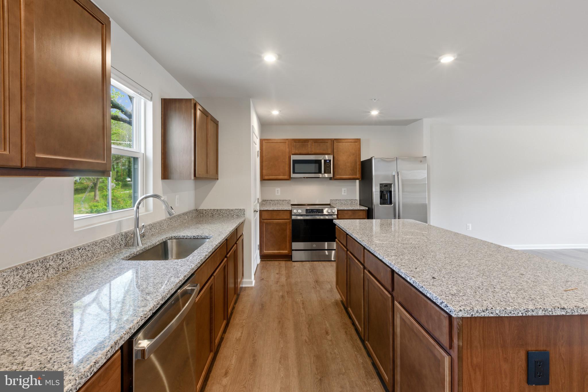 BROOKE - Residential