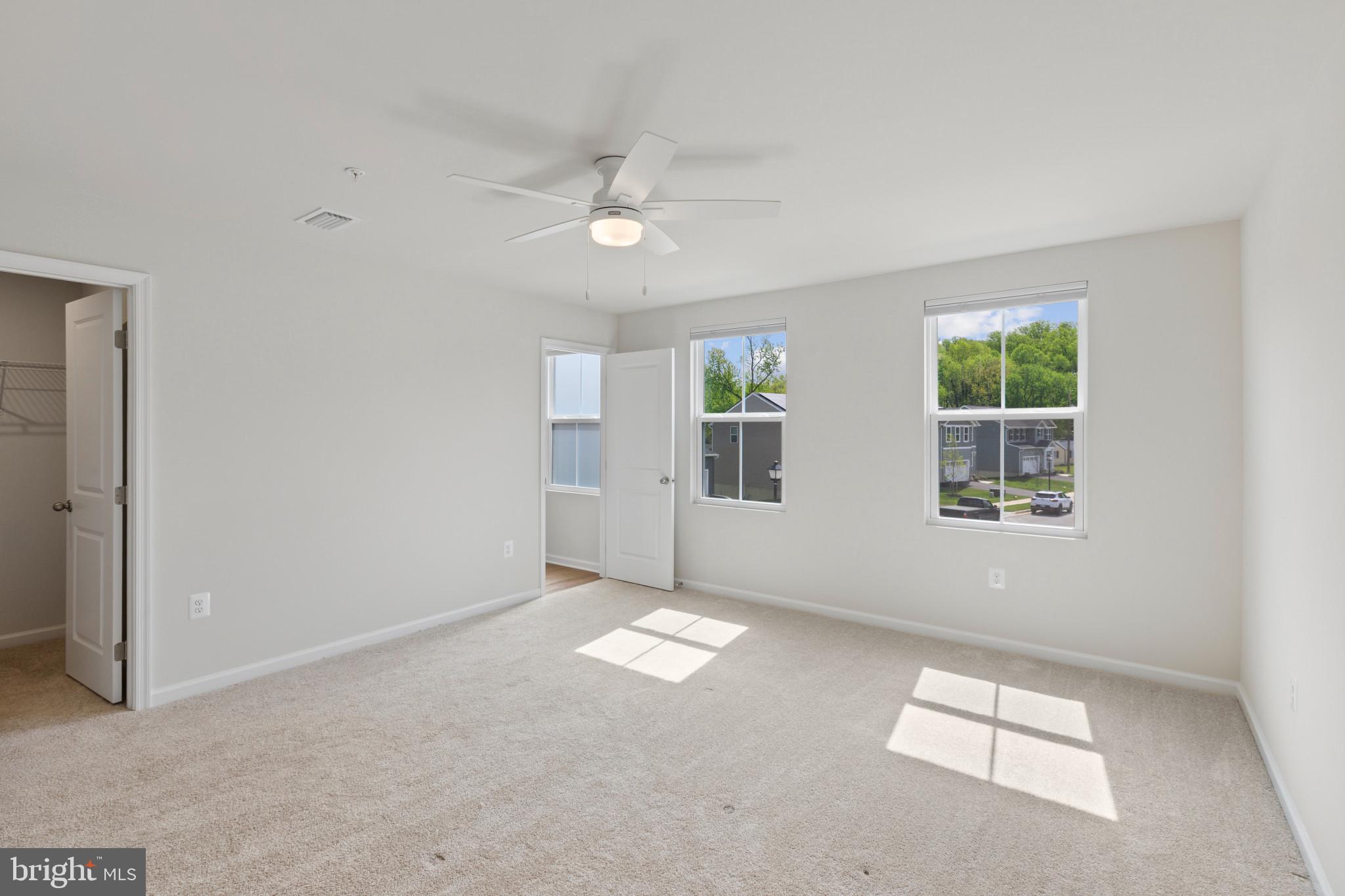 BROOKE - Residential