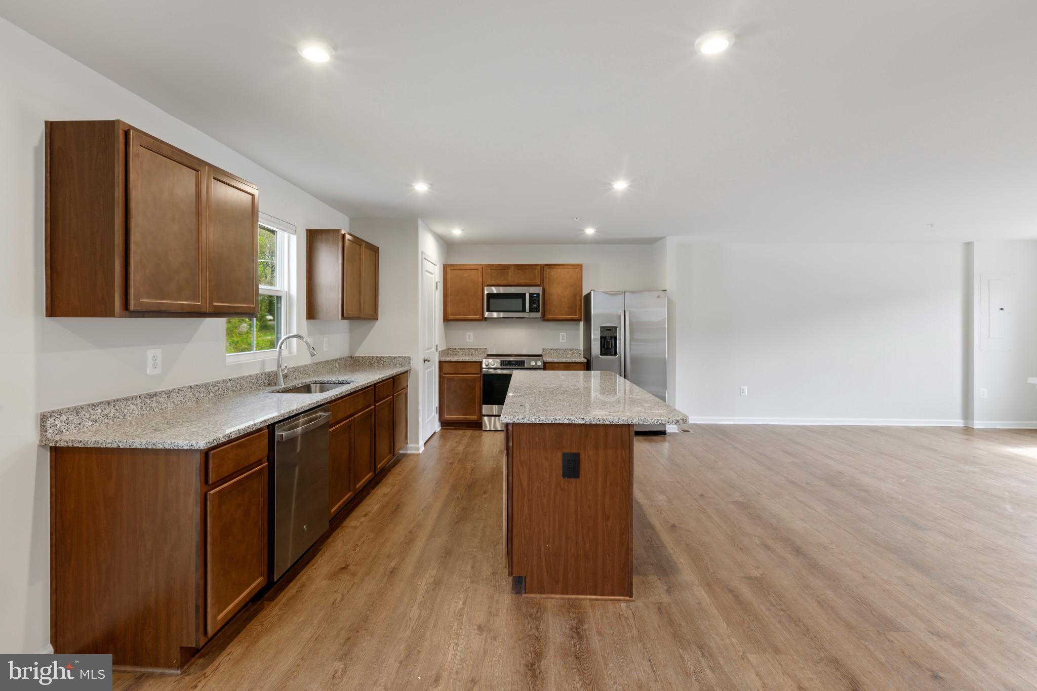 BROOKE - Residential