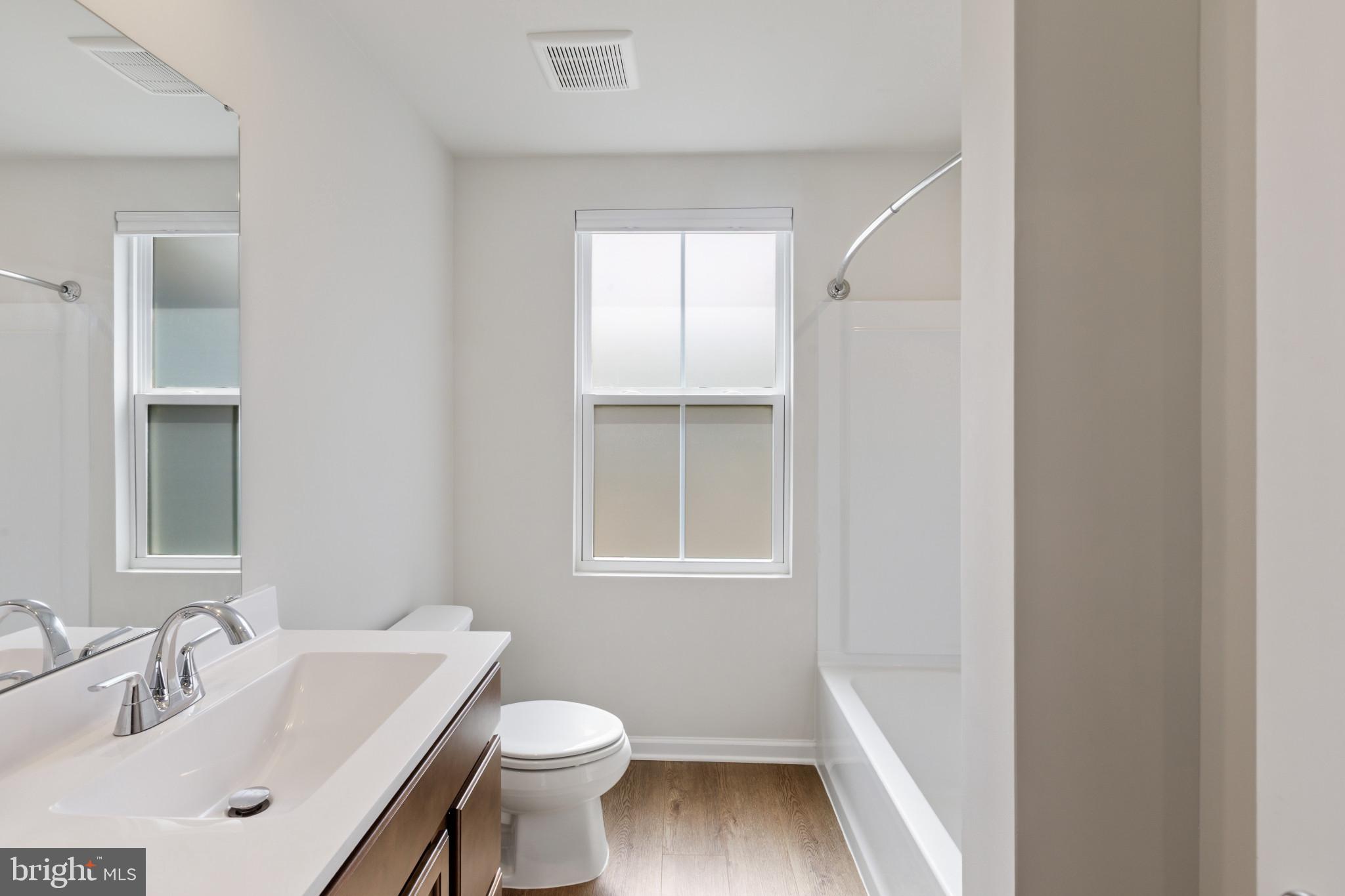 BROOKE - Residential