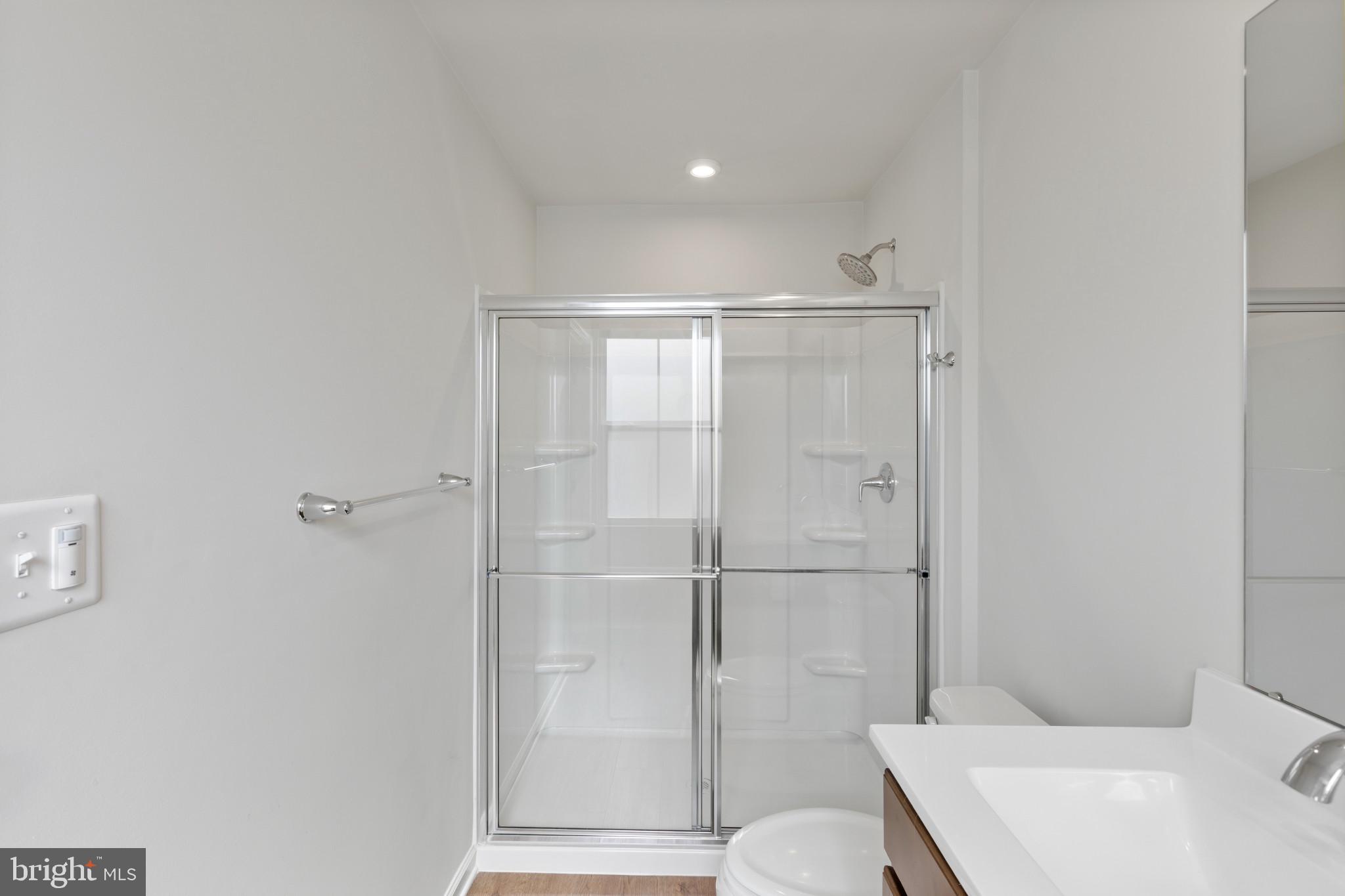 BROOKE - Residential