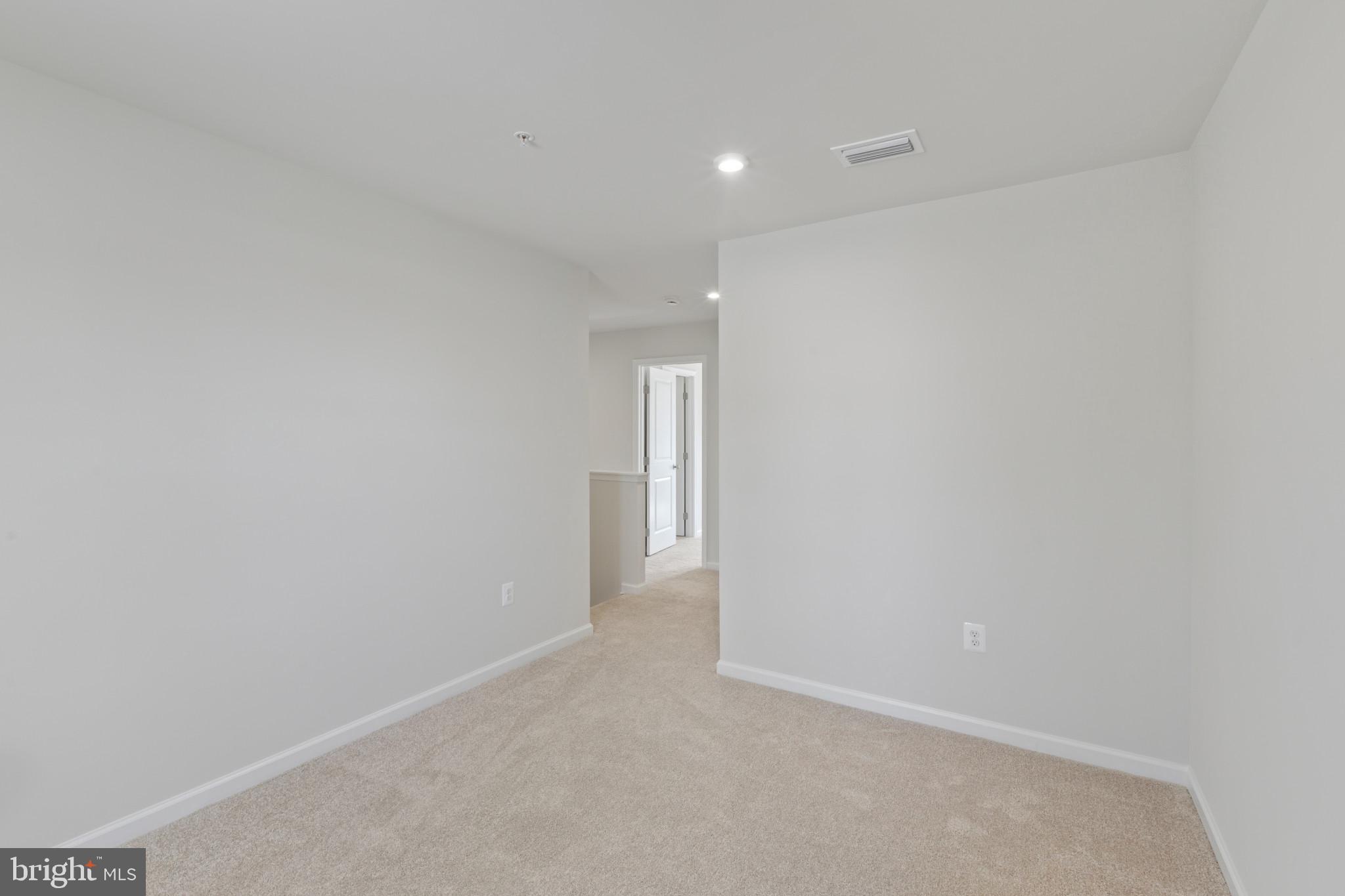 BROOKE - Residential