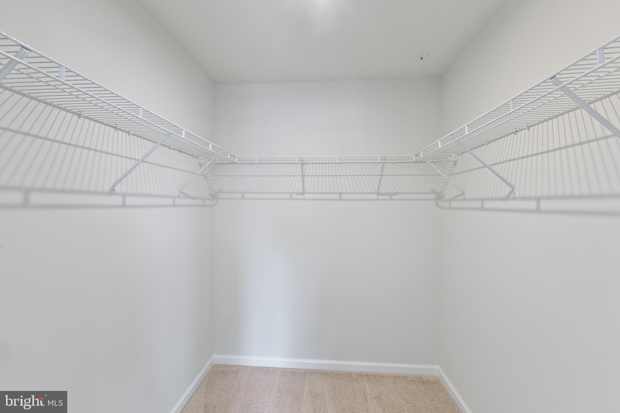 BROOKE - Residential