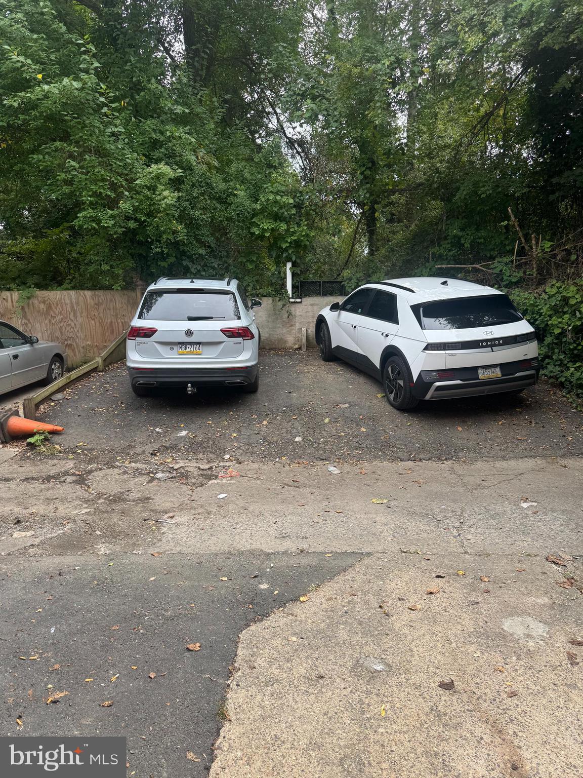 LANSDOWNE PARK - Residential