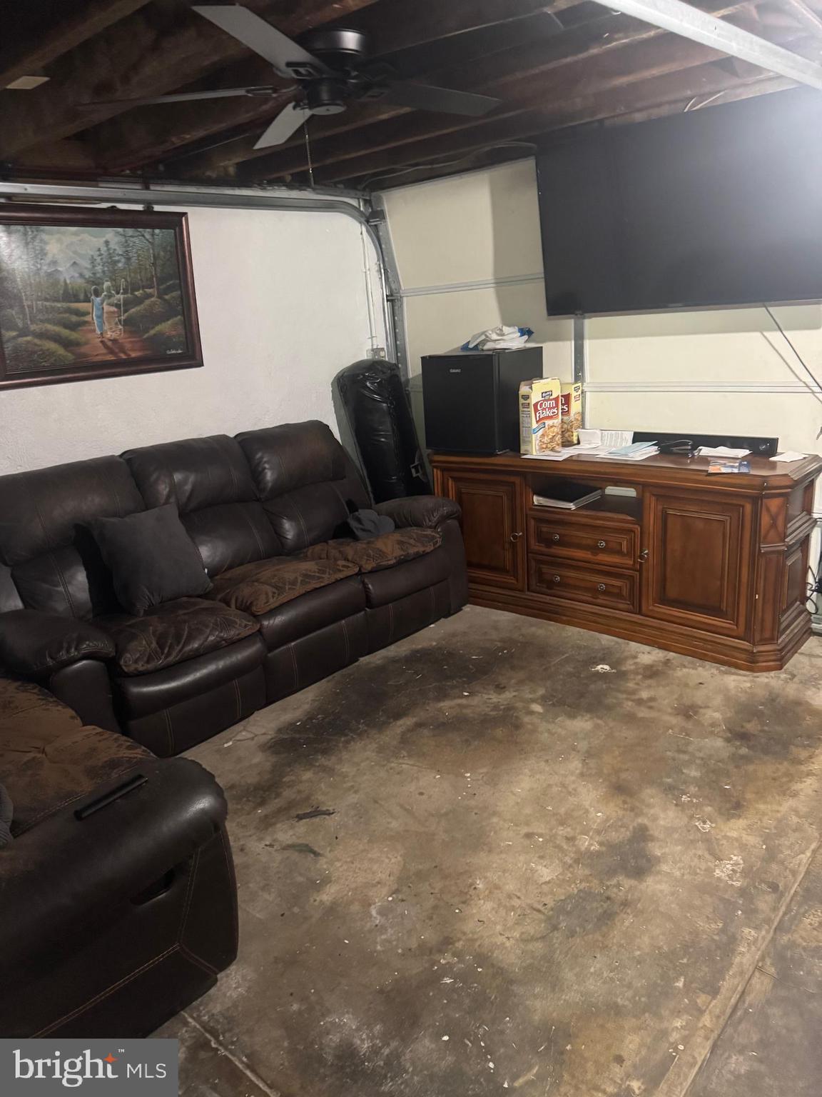 LANSDOWNE PARK - Residential