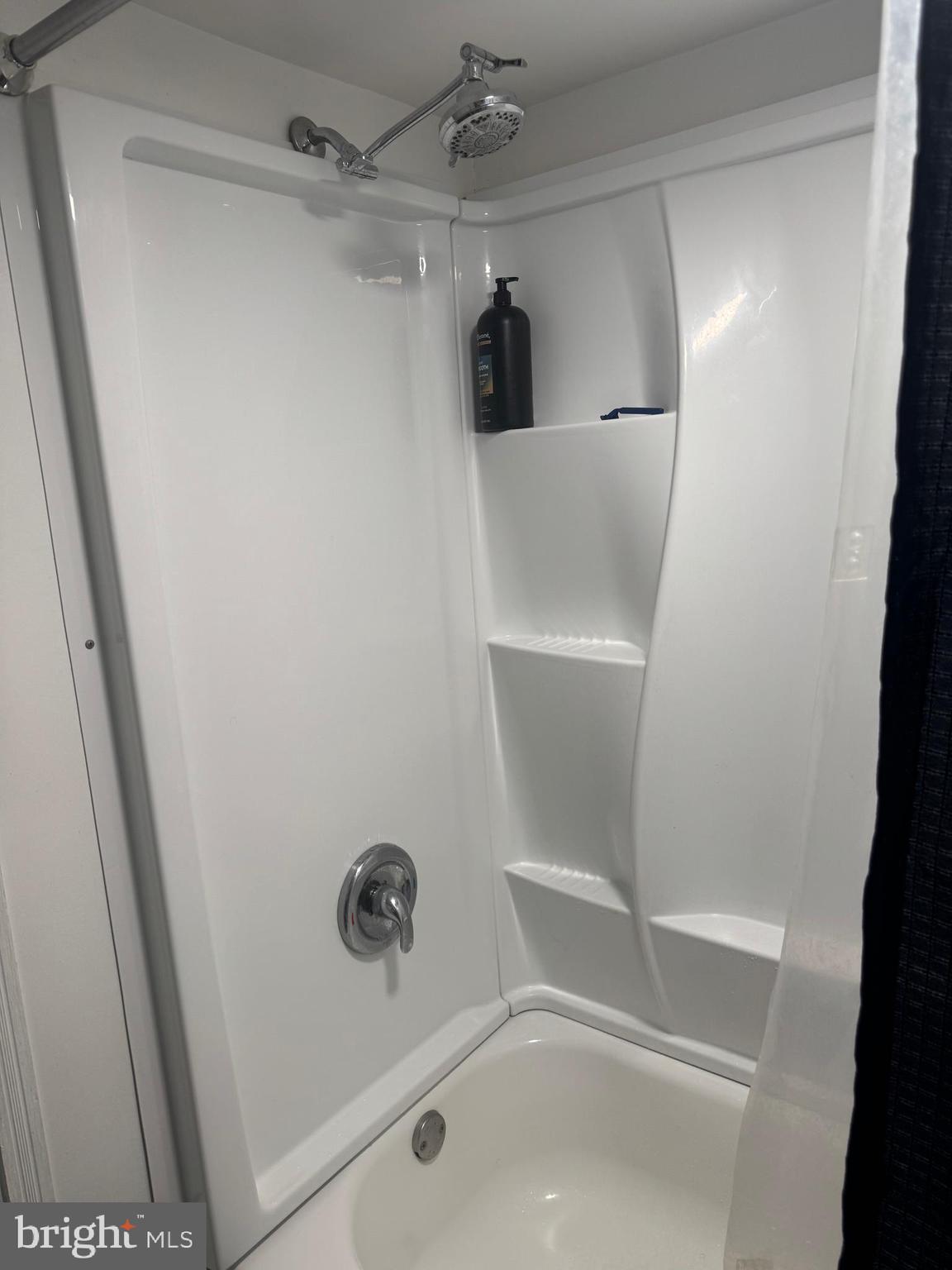 LANSDOWNE PARK - Residential