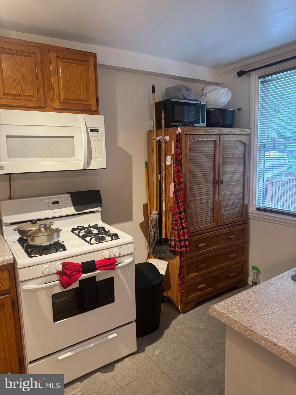 LANSDOWNE PARK - Residential